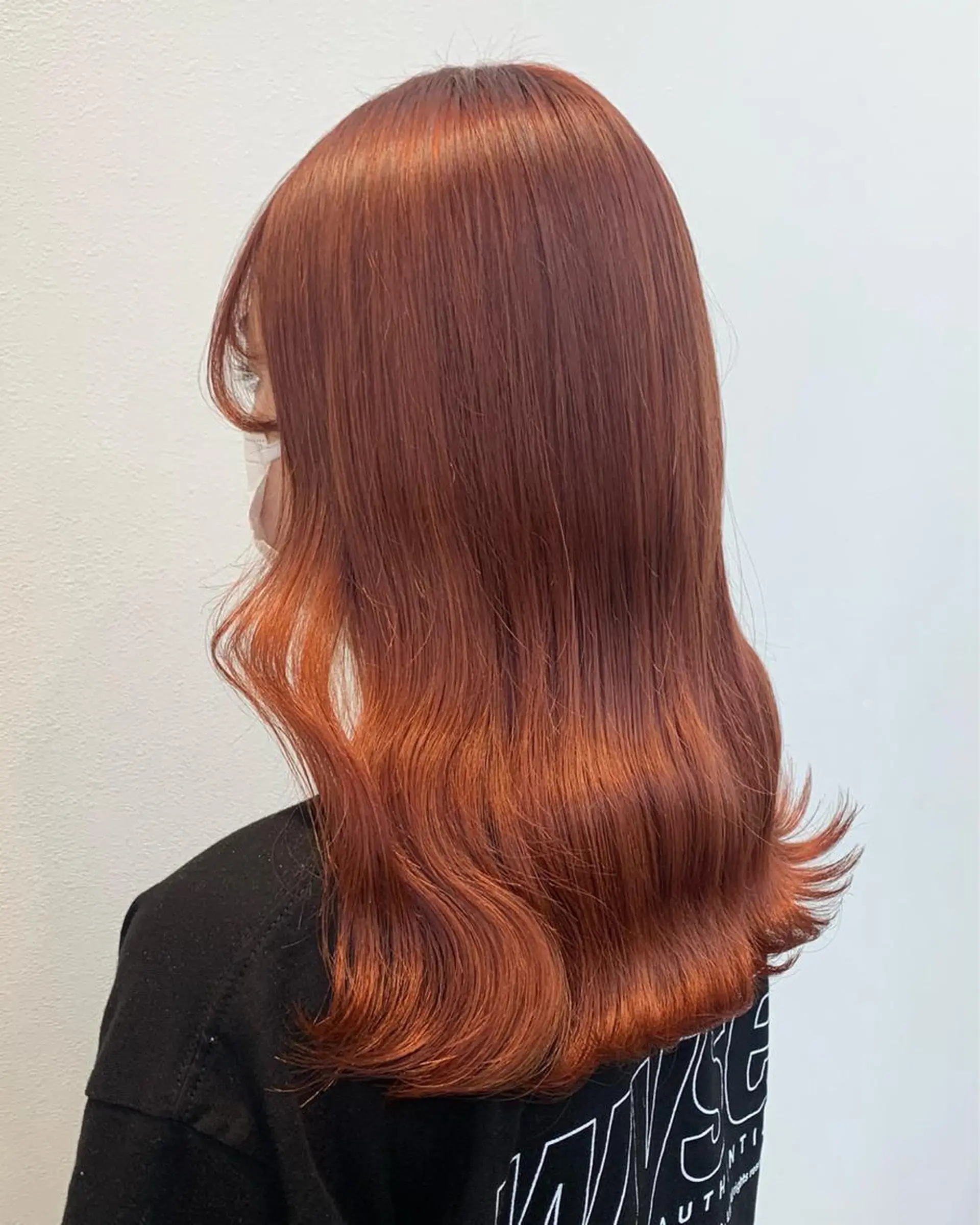 セミロング ヘアカラー 長山 茉白のヘアスタイル