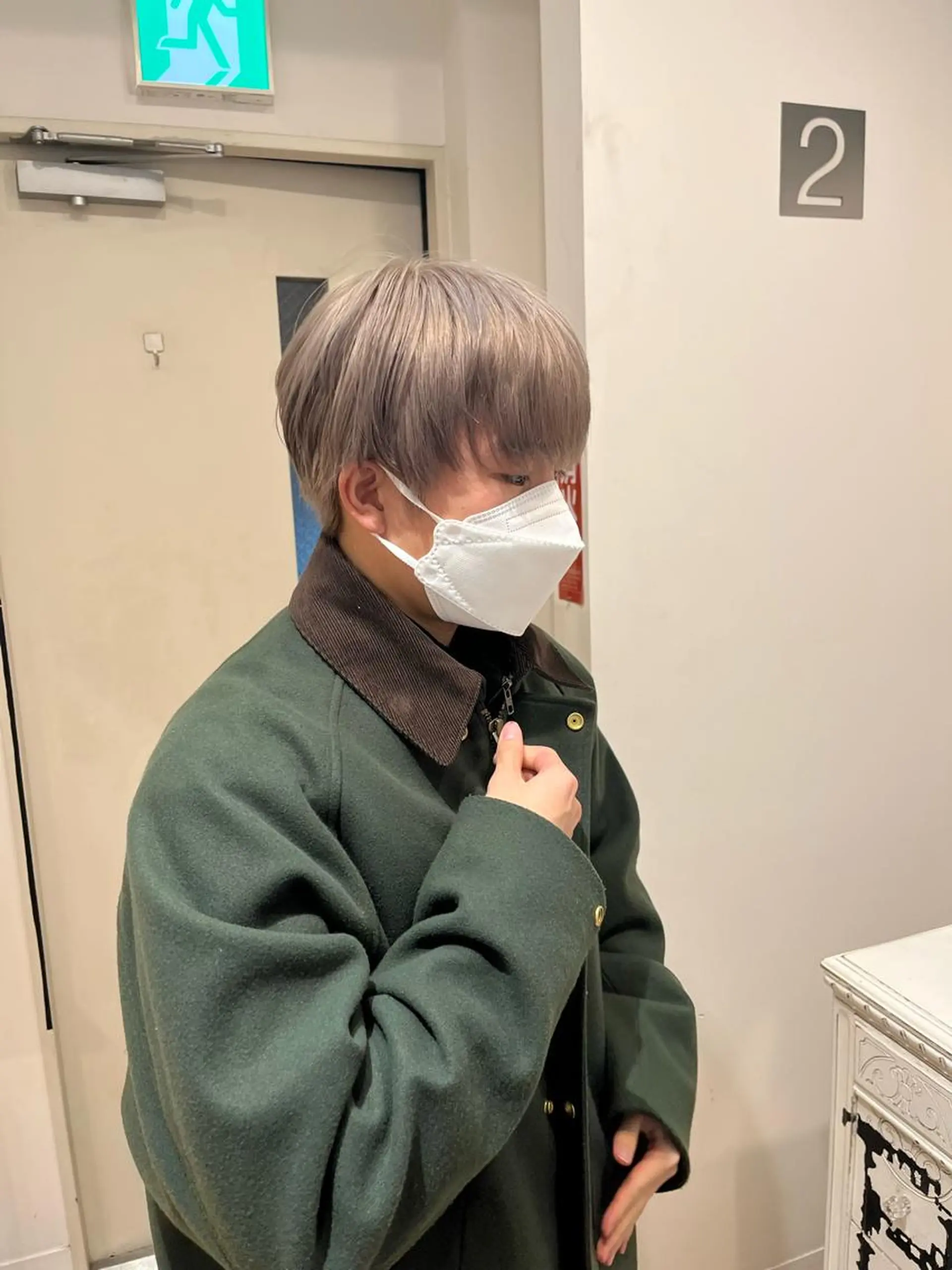 カラー メンズ メンズブリーチ ブリーチ グレージュ 💠つたふうか/ 韓国/メンズヘア💠のヘアスタイル