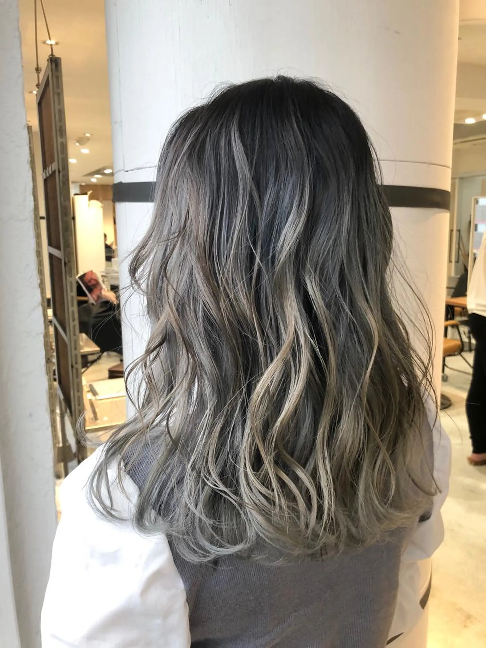 ロング カラー welring hair salonのヘアスタイル