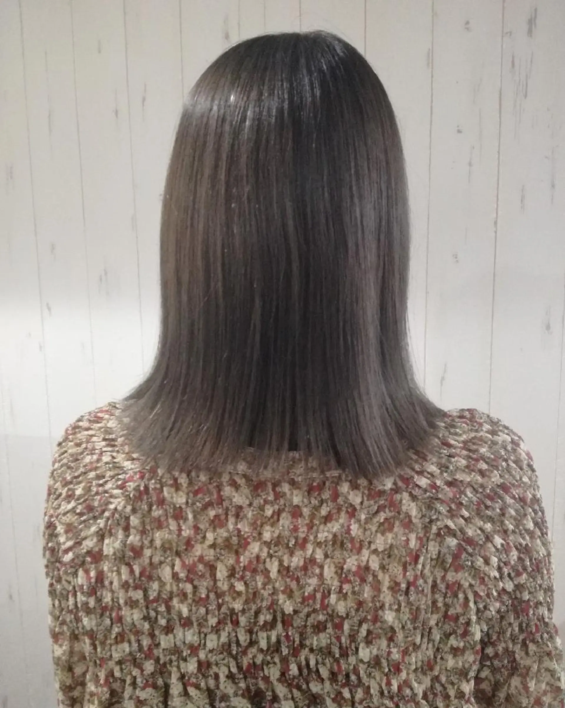 ミディアム カラー グレージュ ボブ 西川 敏夫のヘアスタイル