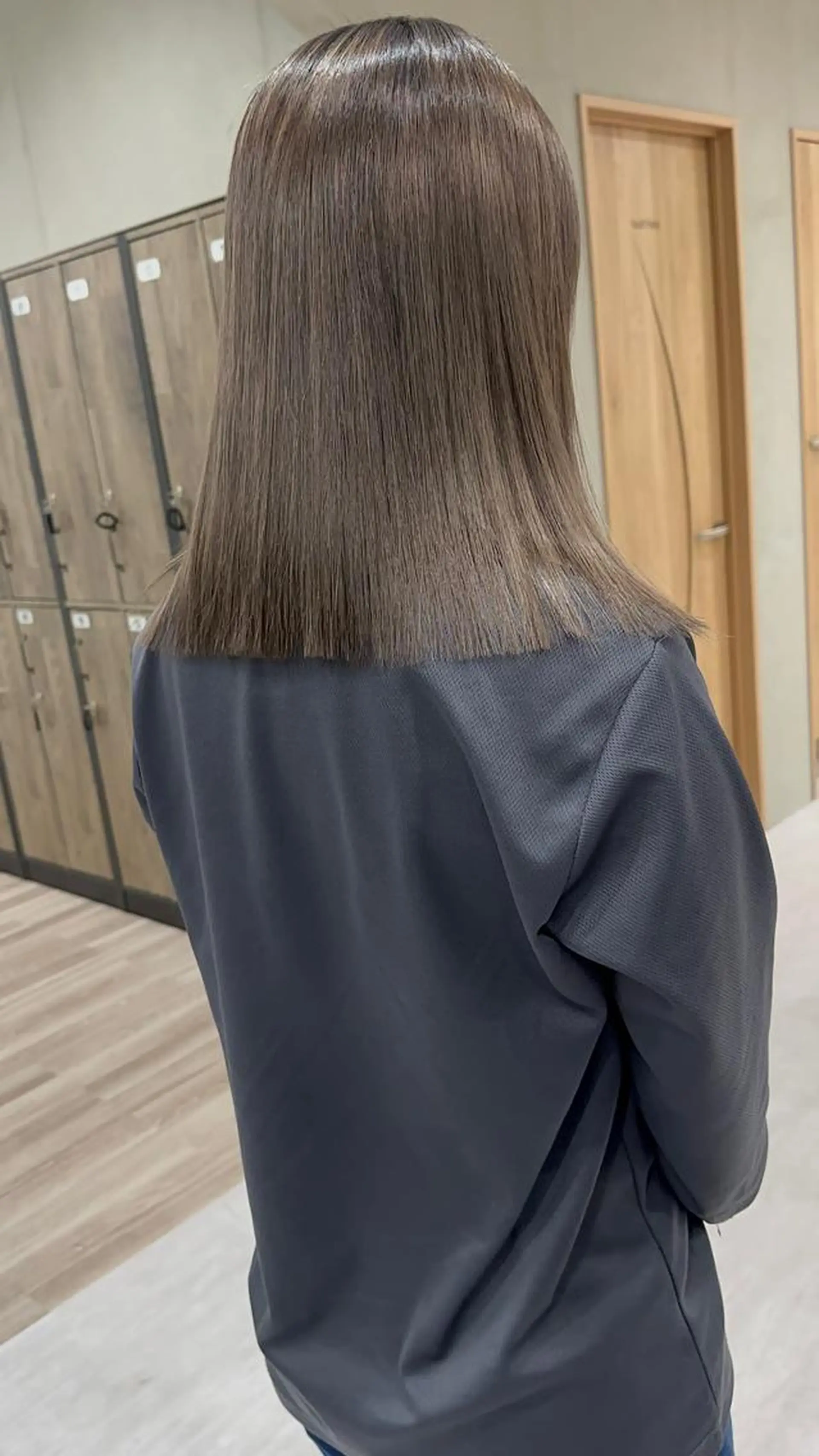 セミロング カワカミ ユウダイのヘアスタイル