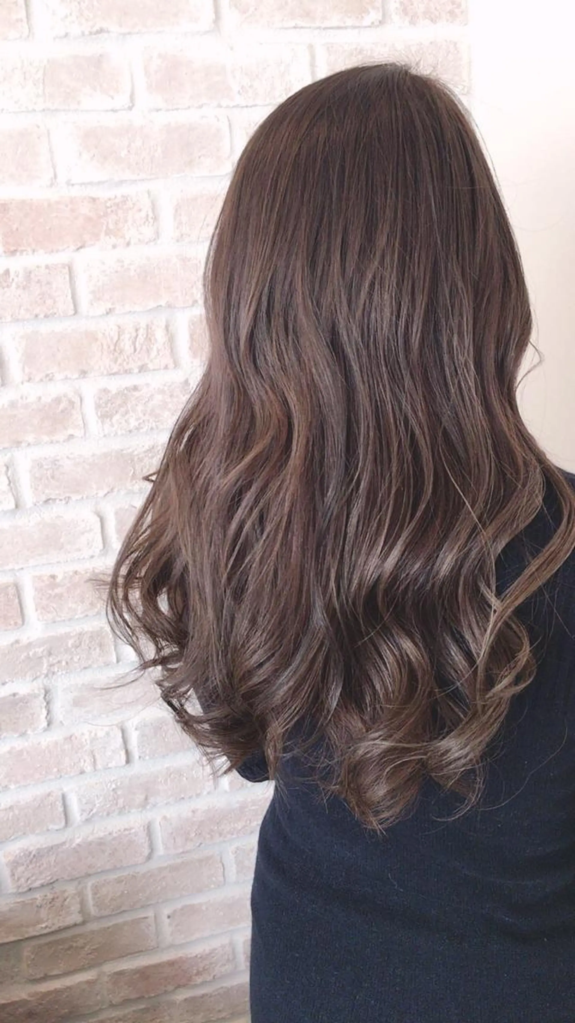 ロング MAAT所属 AKANEのヘアスタイル