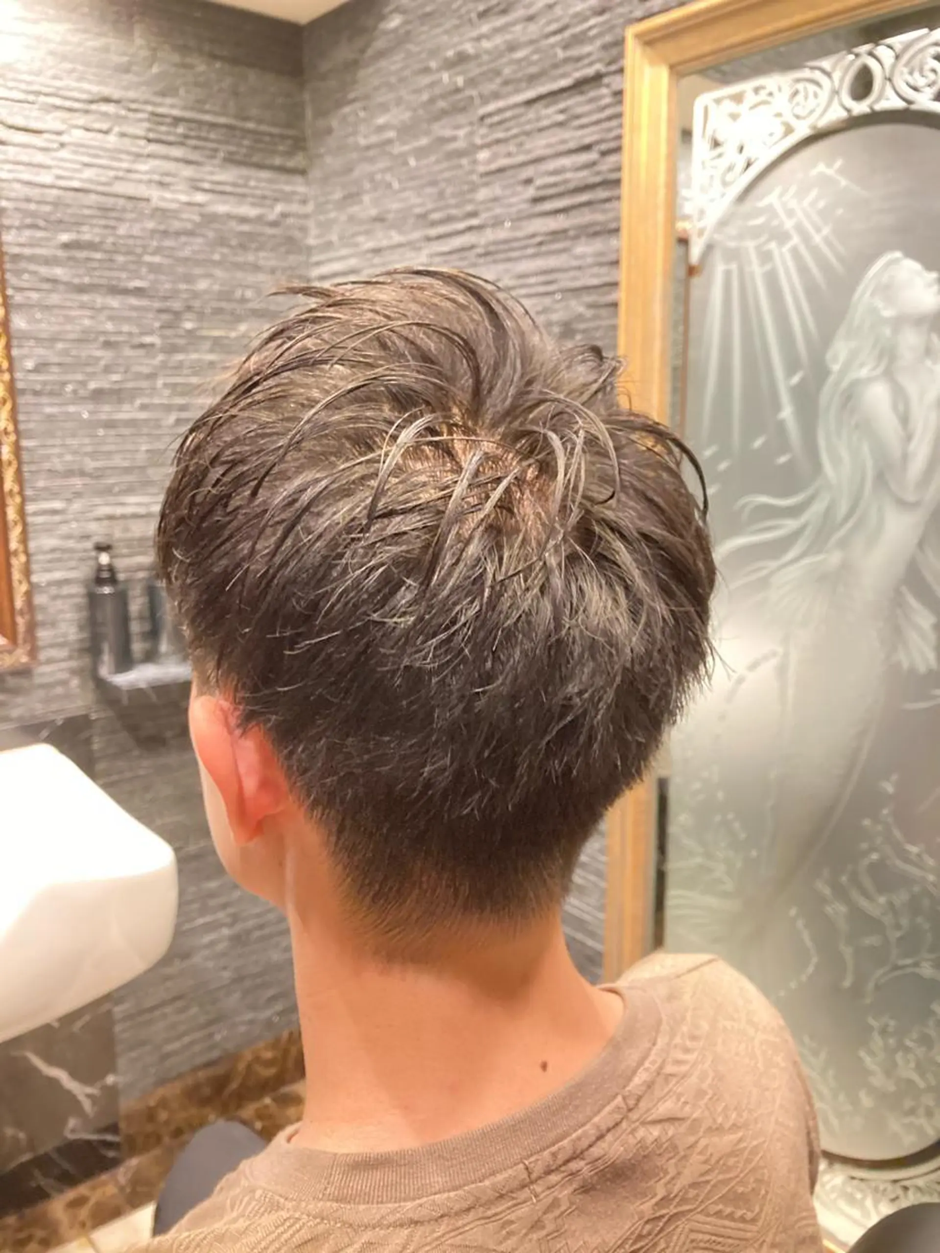 メンズ ヒロ銀座 名駅西口店のヘアスタイル