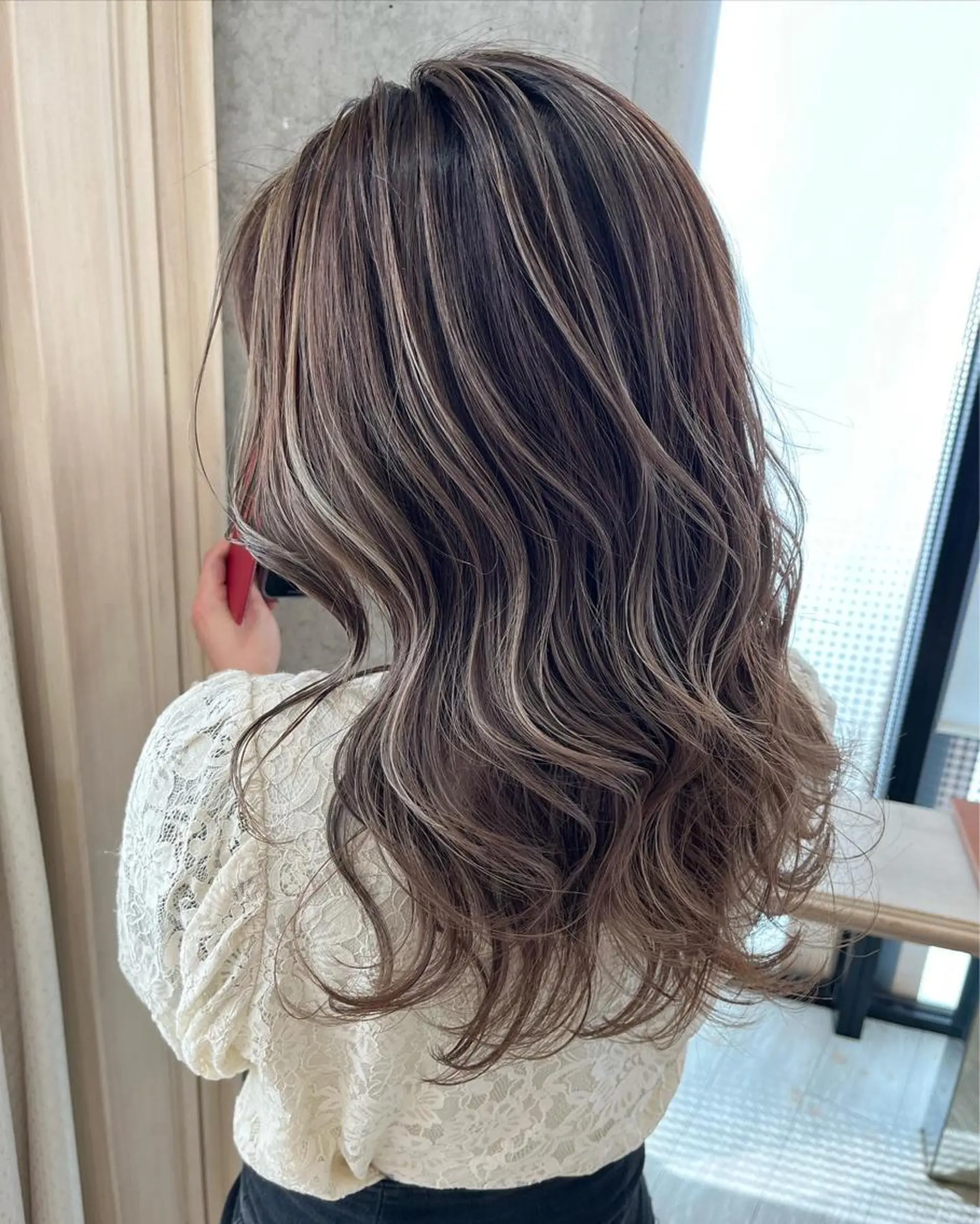 ロング カラー ヘアアレンジ ハイライトカラー ハイライト サソウ ユリエ🥥のヘアスタイル
