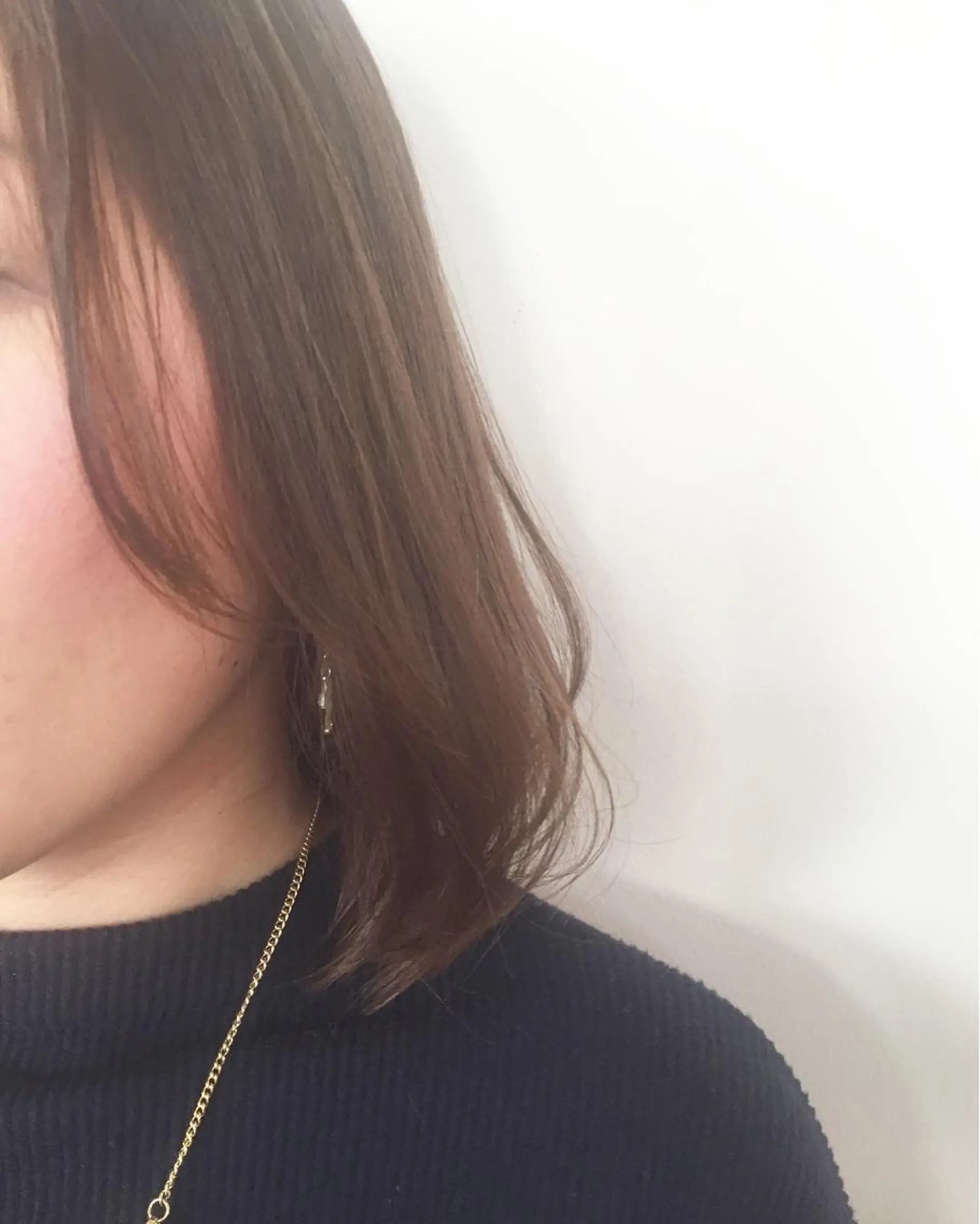 ミディアム カラー conne& ririのヘアスタイル