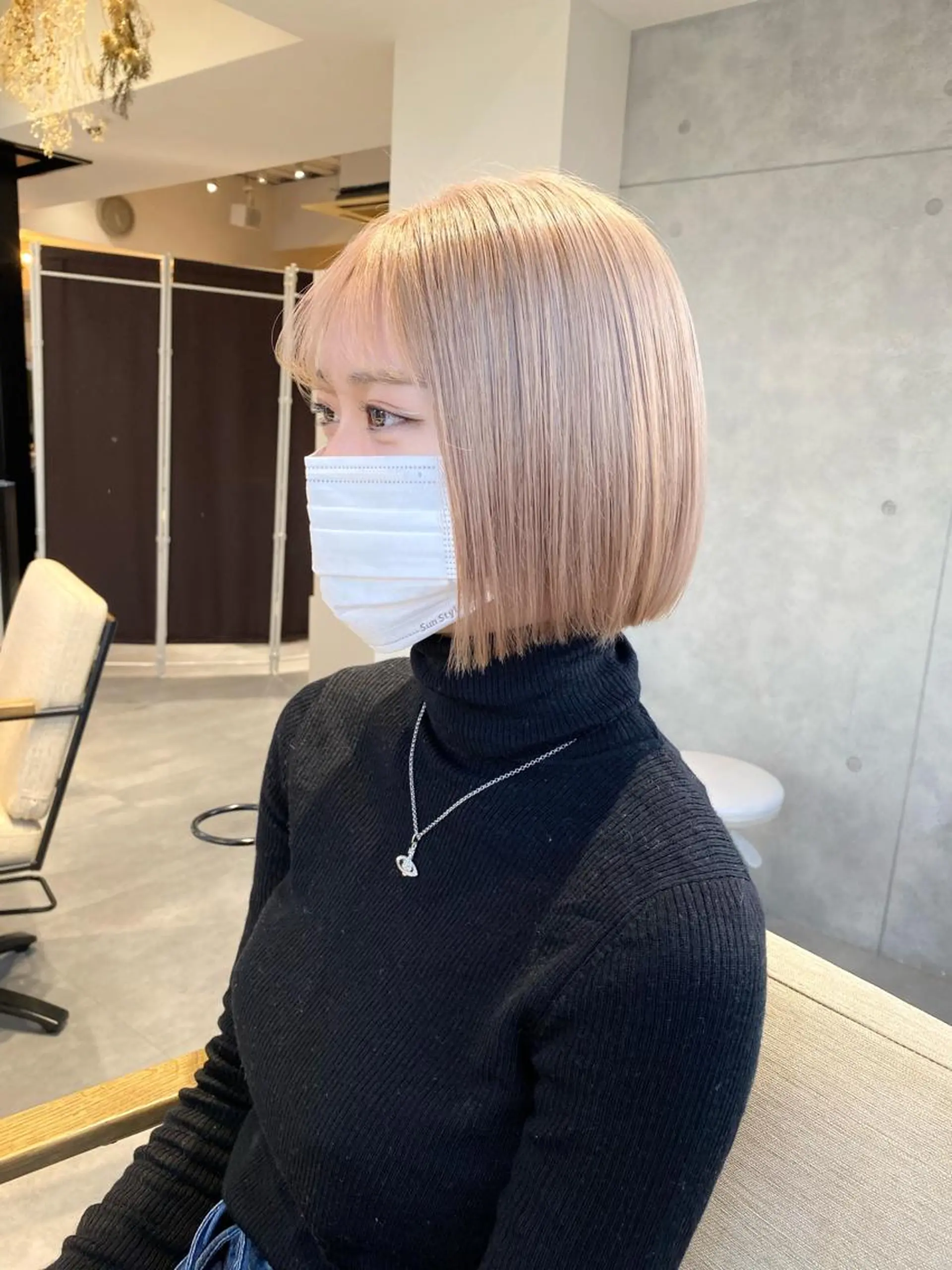 ミディアム デザイン🥇複雑履歴 ハイトーン特化のヘアスタイル