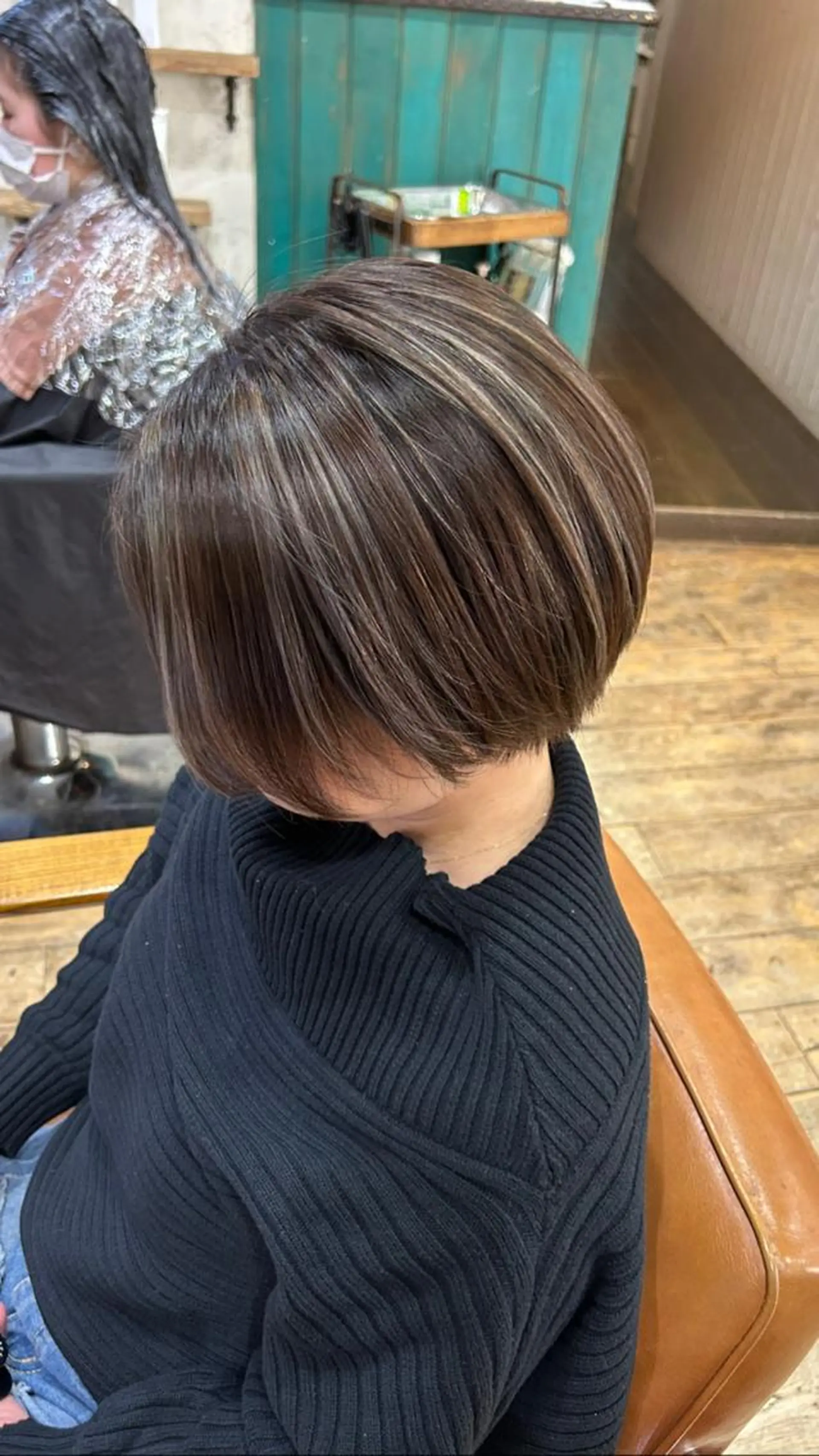 ショート 透明感カラー NAN AMI グレージュのヘアスタイル