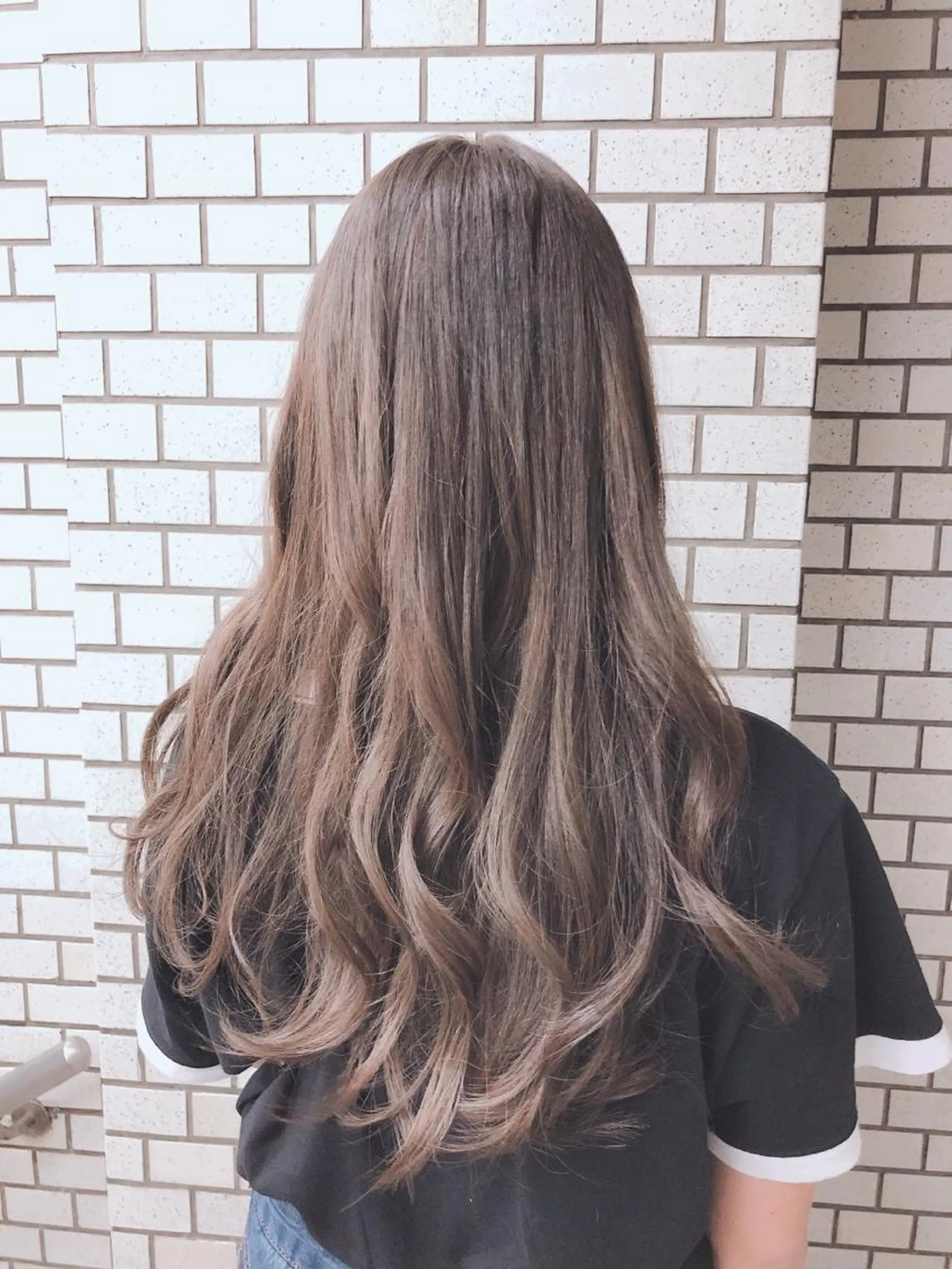 ロング カラー アッシュ ベージュカラー hair &eye LAWE.店長のヘアスタイル