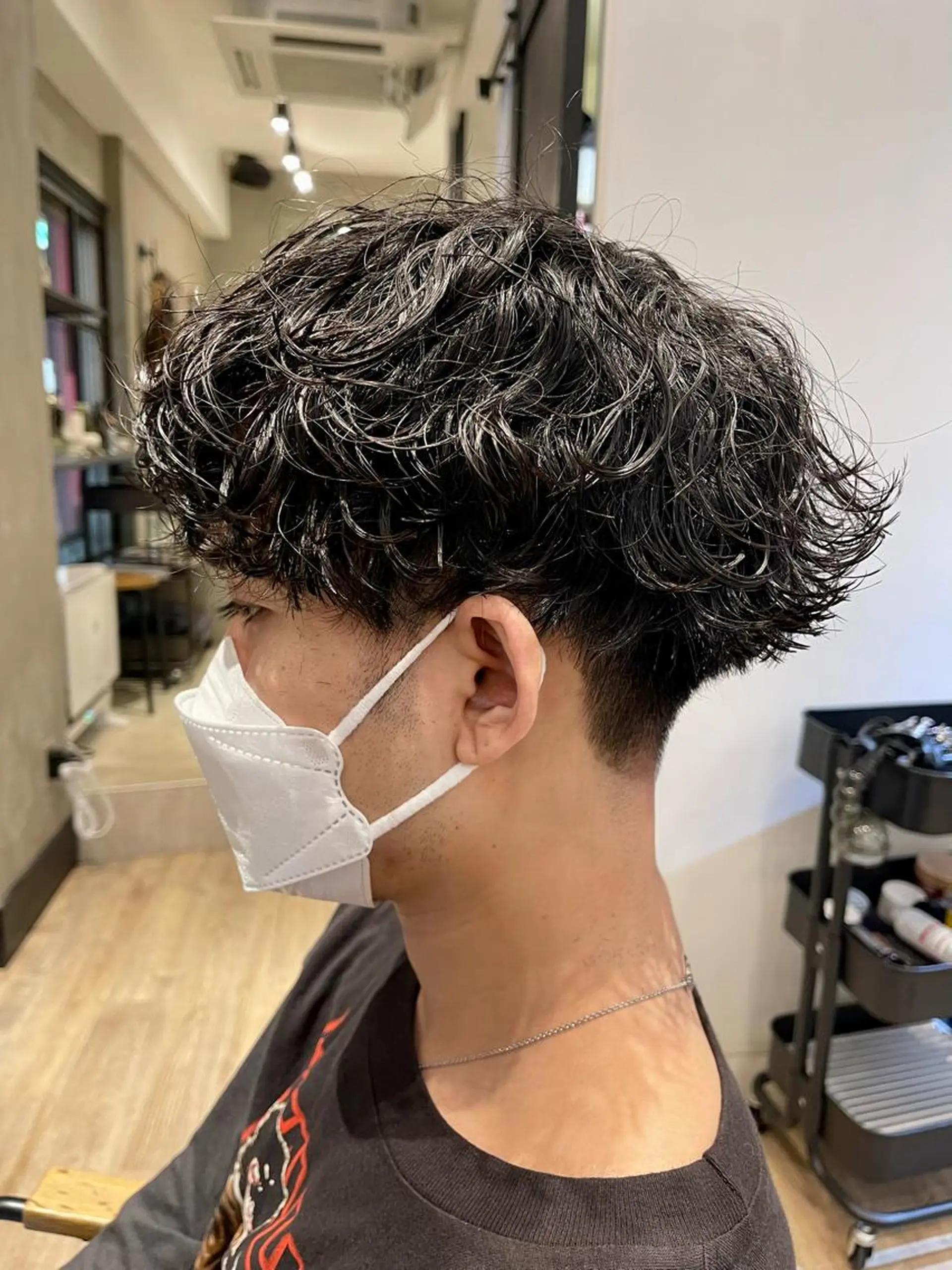 ショート パーマ メンズ フェードカット マッシュ メンズパーマ スキンフェード メンズツイストパーマ カット パーマ トリートメント ヘアセット 新宿メンズ専門 モテ清潔感パーマ特化のヘアスタイル