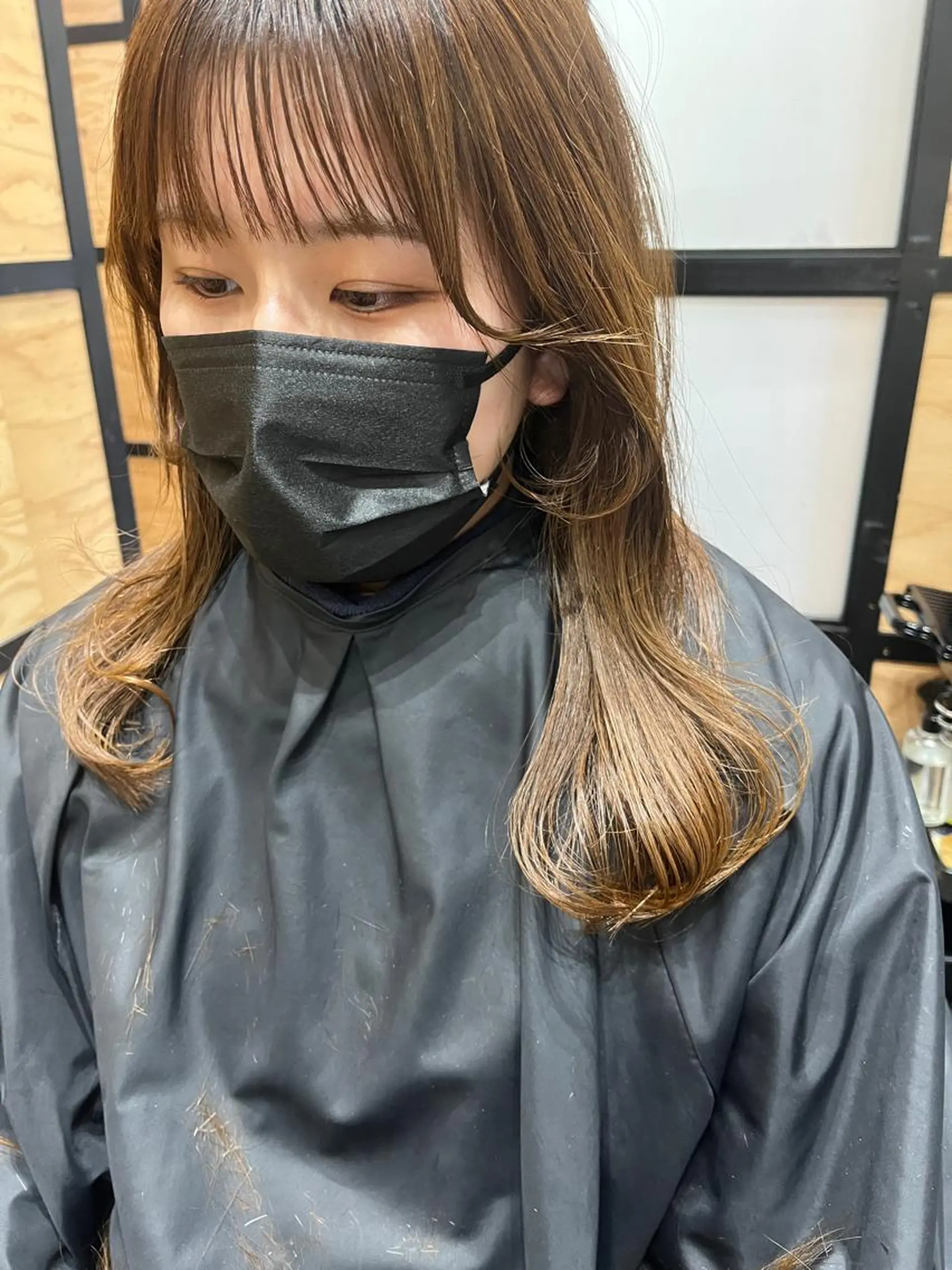 セミロング カラー パーマ ヘアアレンジ メンズ キッズ ネイル マツエク・マツパ アイブロウ メンズブリーチ メンズハイライト メンズインナーカラー メンズ韓国風 ブリーチ 久木原 ゆりのヘアスタイル
