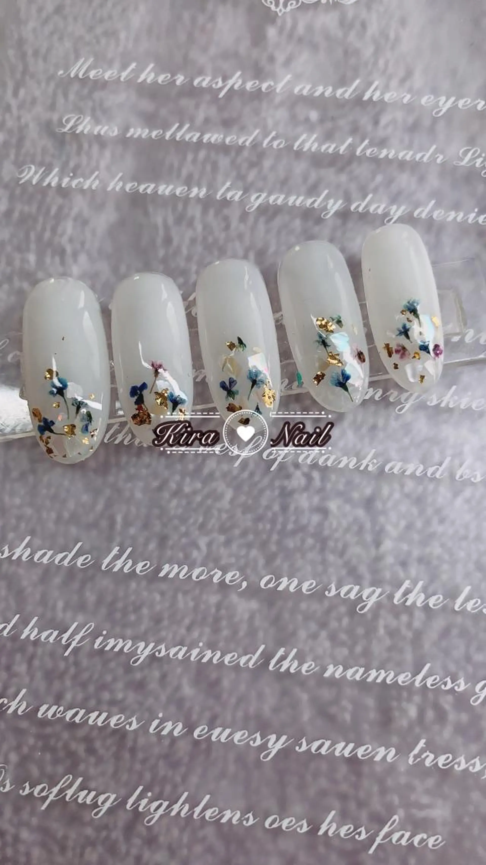 ネイル ブルー フラワーネイル ジェルネイル ハート スカルプネイル ハンドネイル ハンドケア Kira Nailのネイルデザイン