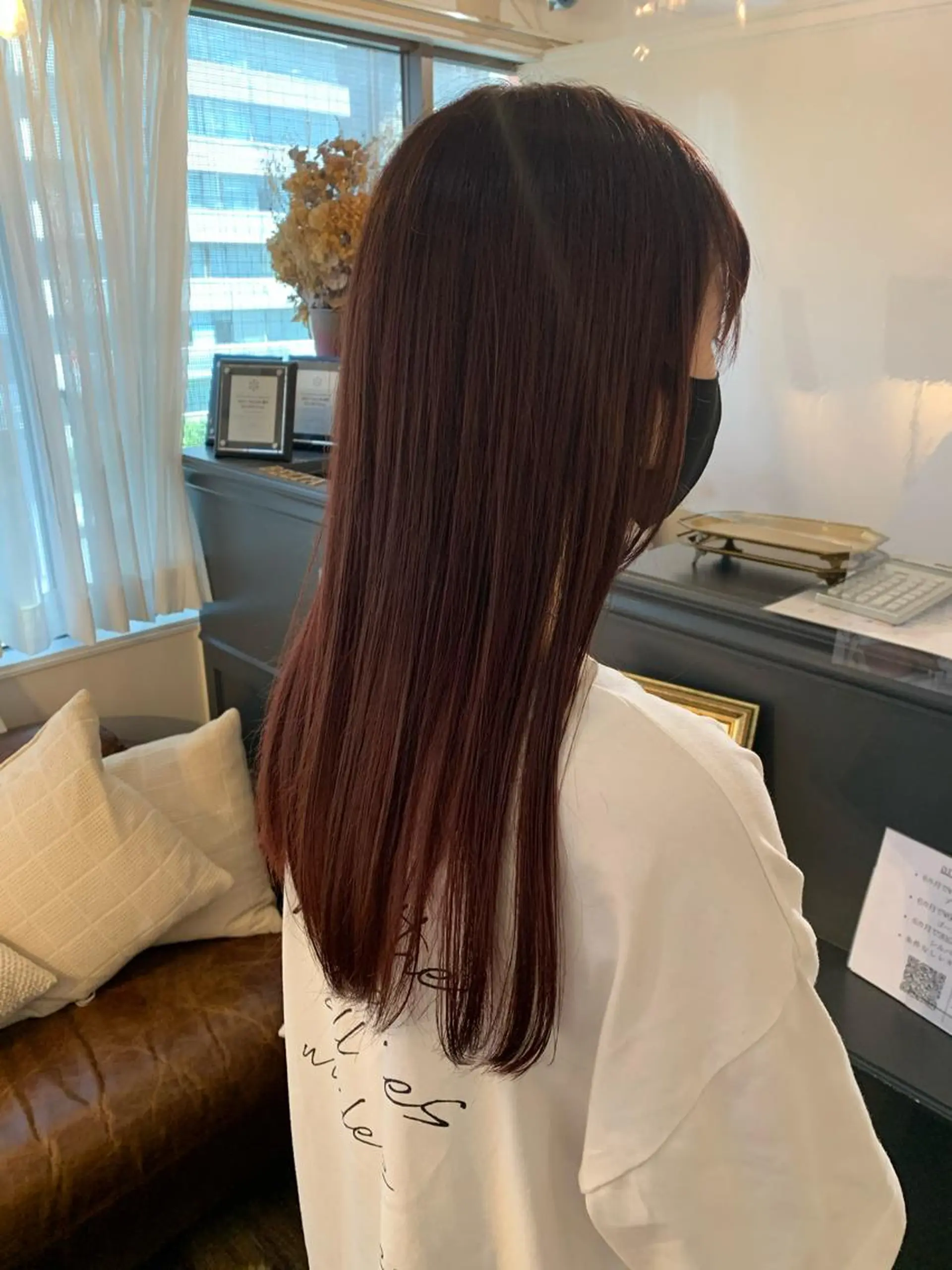 セミロング カラー ピンクカラー 安村 美奈のヘアスタイル