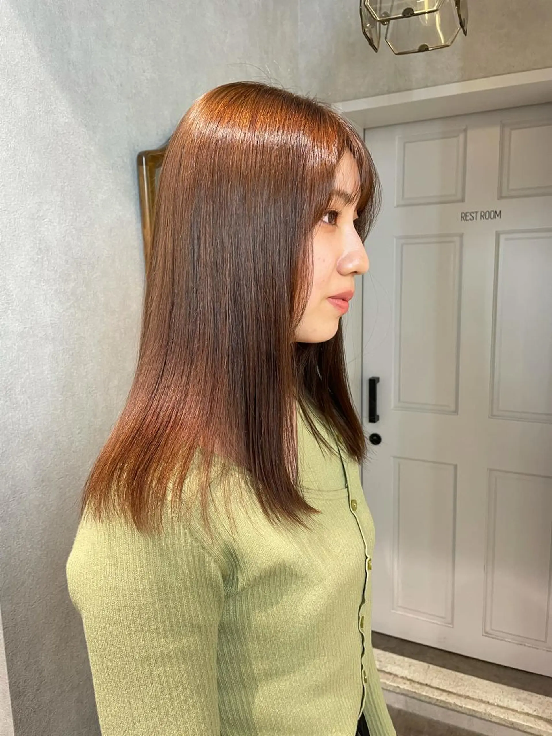 セミロング カラー ブリーチ ブリーチなしカラー トリートメント ヘアカラー ナチュラル透明感🌱 小山美樹子のヘアスタイル