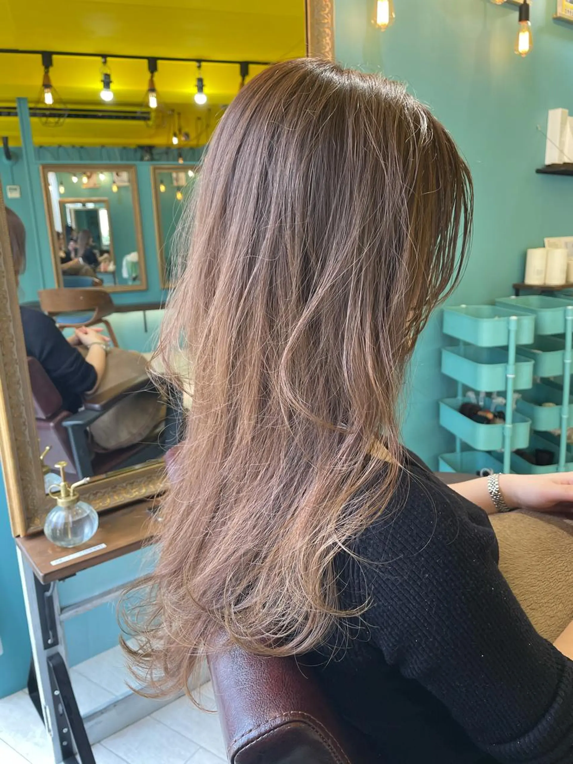 ロング ヘアカラー トリートメント 末石 智のヘアスタイル