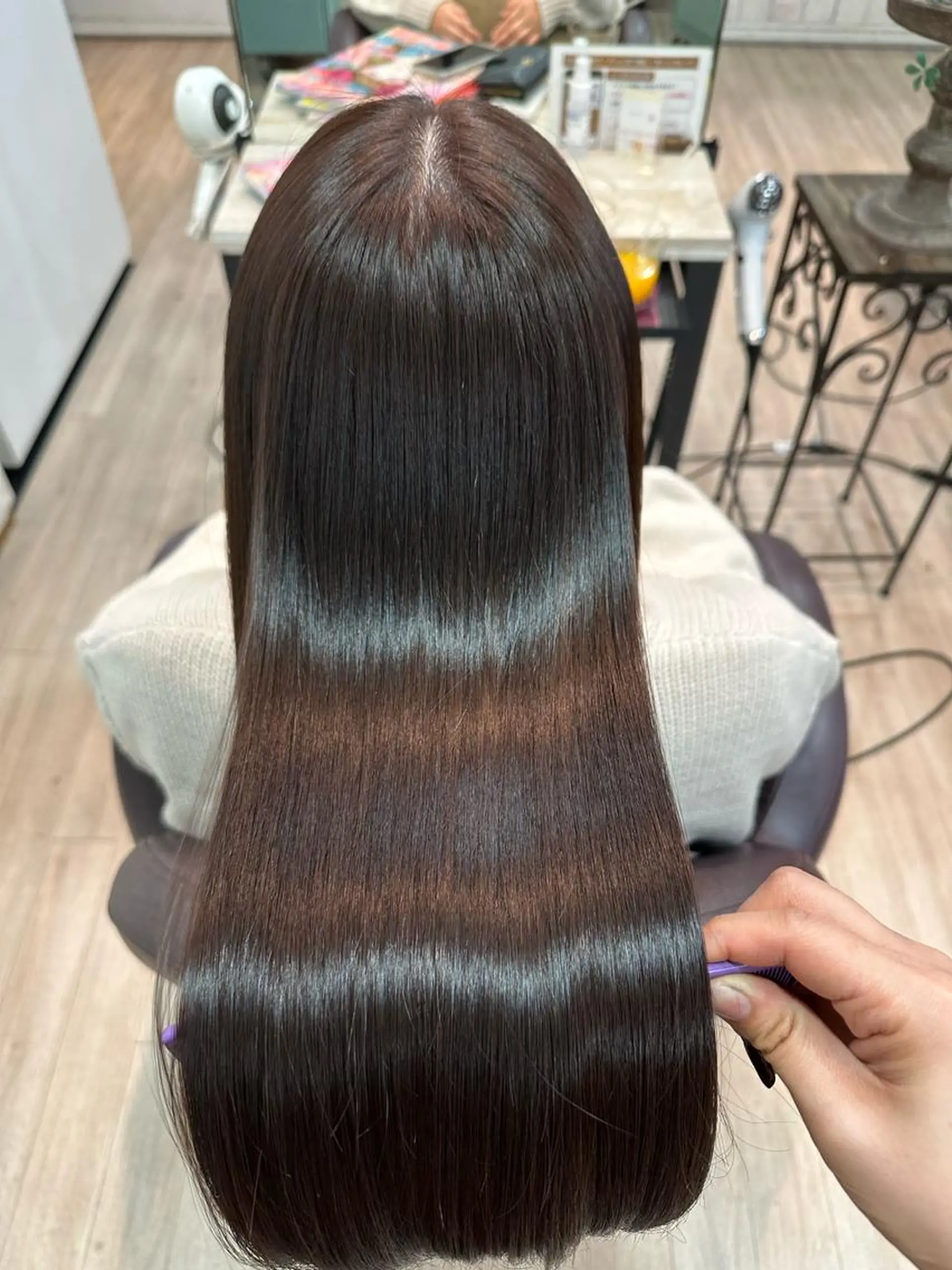 ロング バイオレットブラウン ヘアカラー トリートメント ツヤ髪質改善 💜れいな💜のヘアスタイル