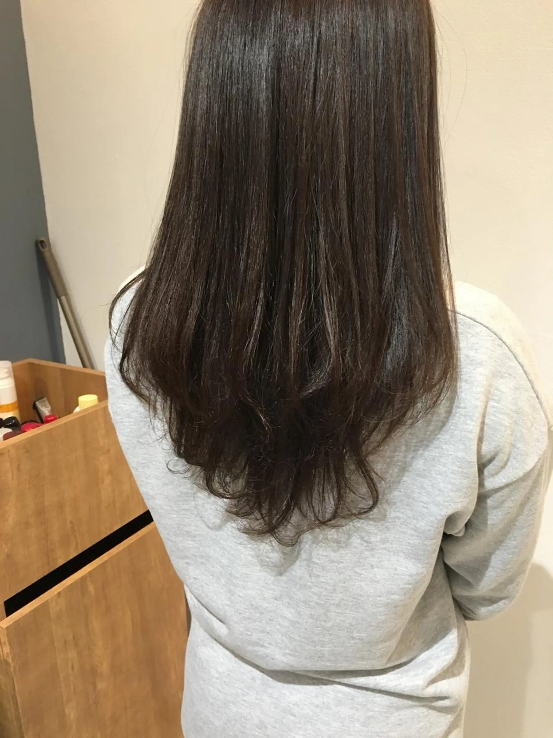 セミロング カラー mu ku.のヘアスタイル
