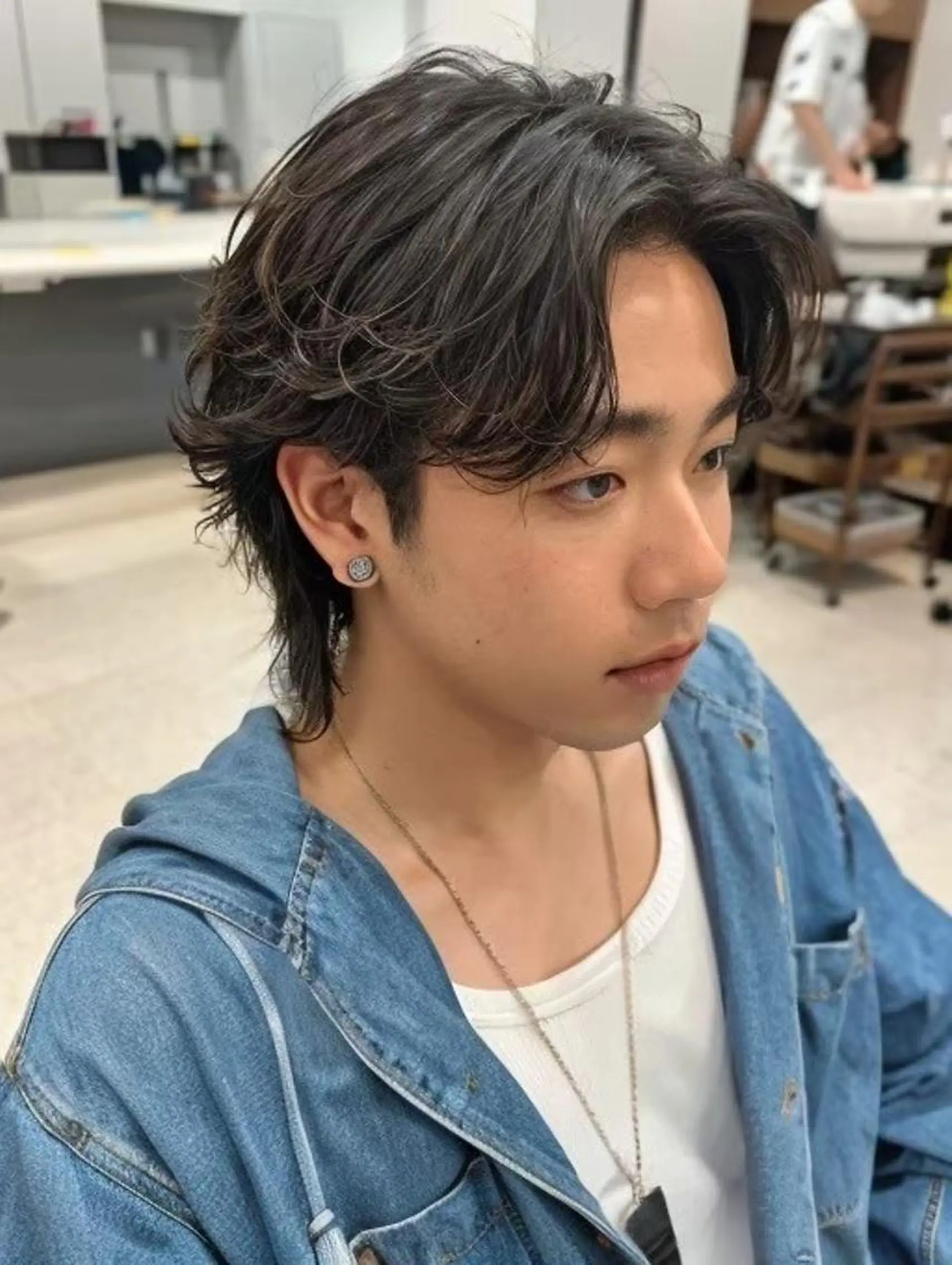 メンズ メンズブリーチ センターパート メンズ韓国風 韓国マッシュ マッシュ メンズスタイリスト✨ 助川龍哉のヘアスタイル