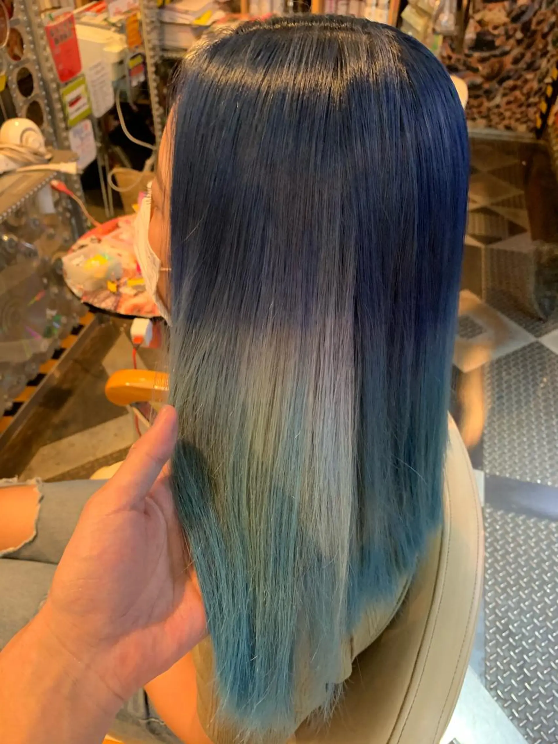 セミロング カラー ブルーカラー グラデーションカラー 🌈派手髪エクステ ブレイズ🌈ひろとのヘアスタイル