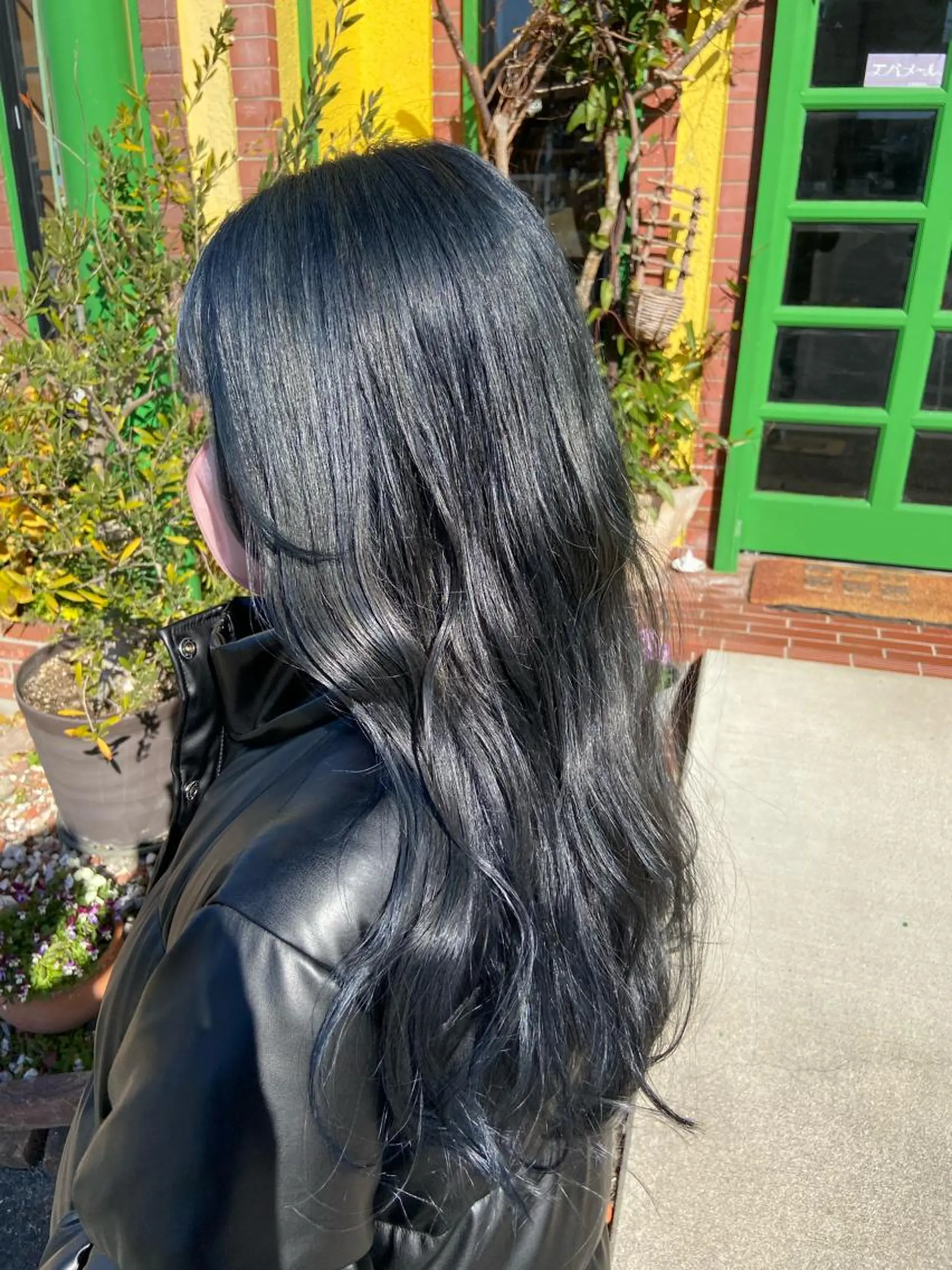 ロング カラー 黒髪 ブルーカラー ブルーブラック 大坪 拓斗のヘアスタイル