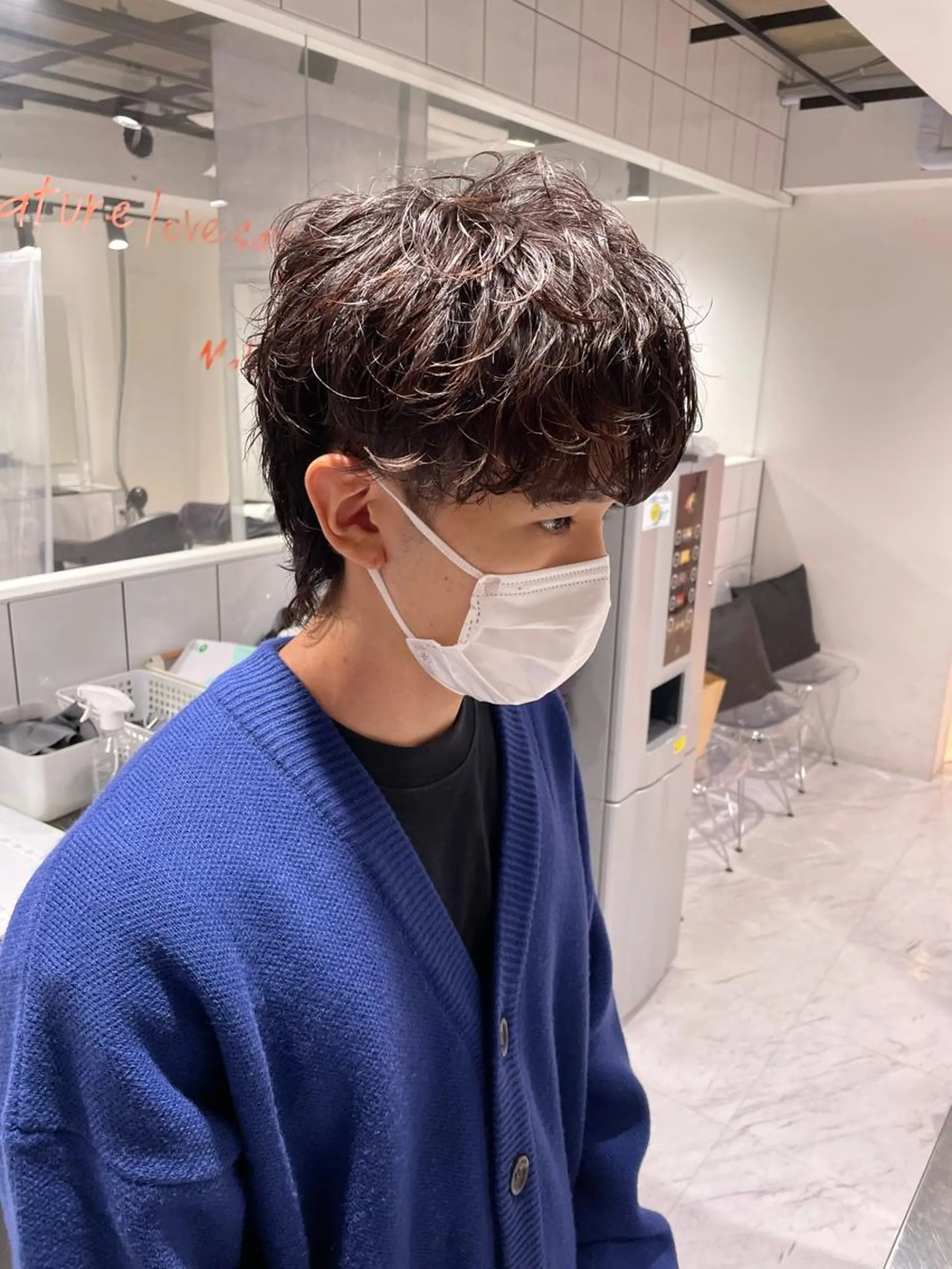 ショート カラー パーマ ヘアアレンジ メンズ キッズ ネイル マツエク・マツパ カット パーマ トリートメント ヘッドスパ ヘアセット スパイキー/フェザー /波巻き/かいとのヘアスタイル