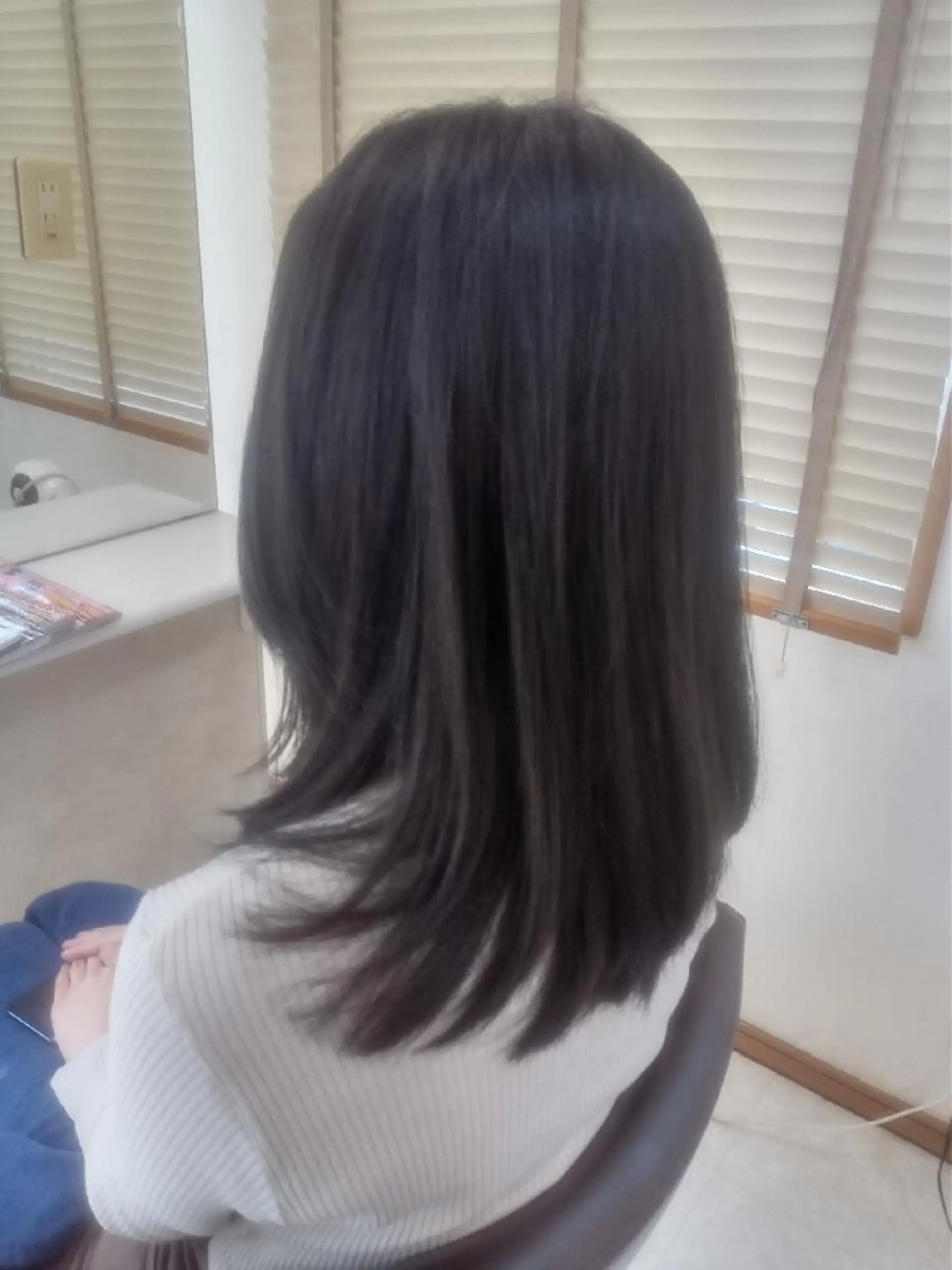 ロング ロングレイヤー レイヤーカット ロング 縮毛矯正 【gene 高円寺】 成沢　仁臣のヘアスタイル