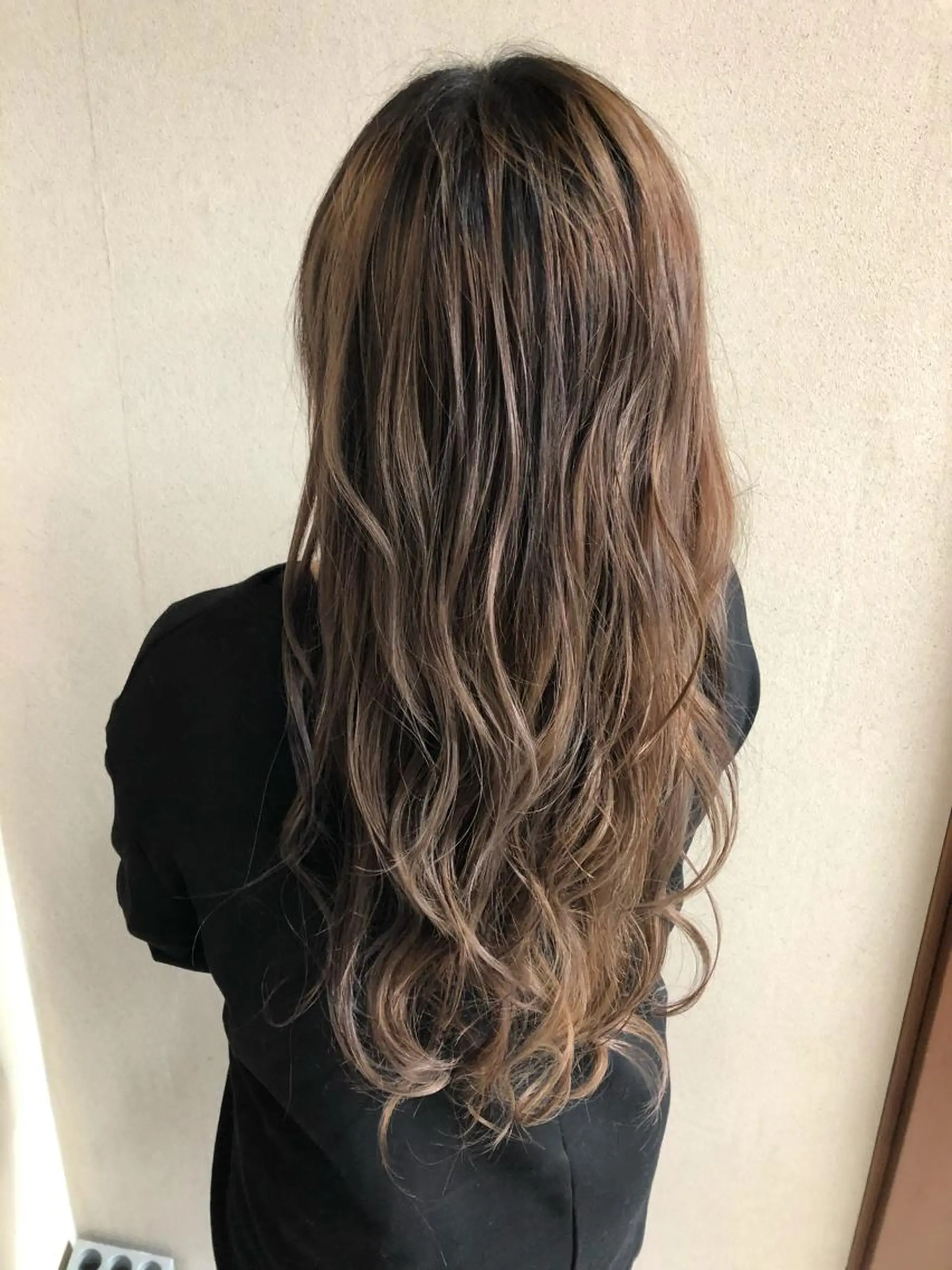 ロング カラー ケアブリーチ /髪質 改善/古橋圭史郎のヘアスタイル