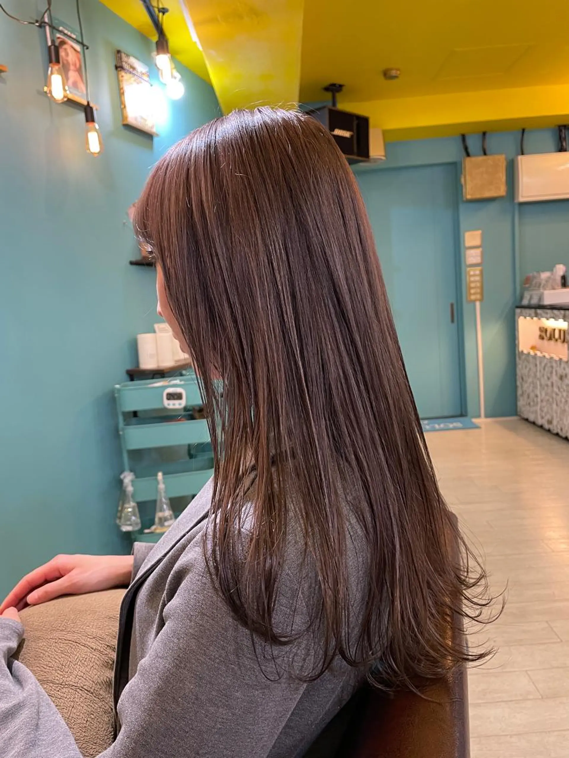 ロング カラー アッシュ アッシュブラウン ブラウンカラー ヘアカラー トリートメント 末石 智のヘアスタイル