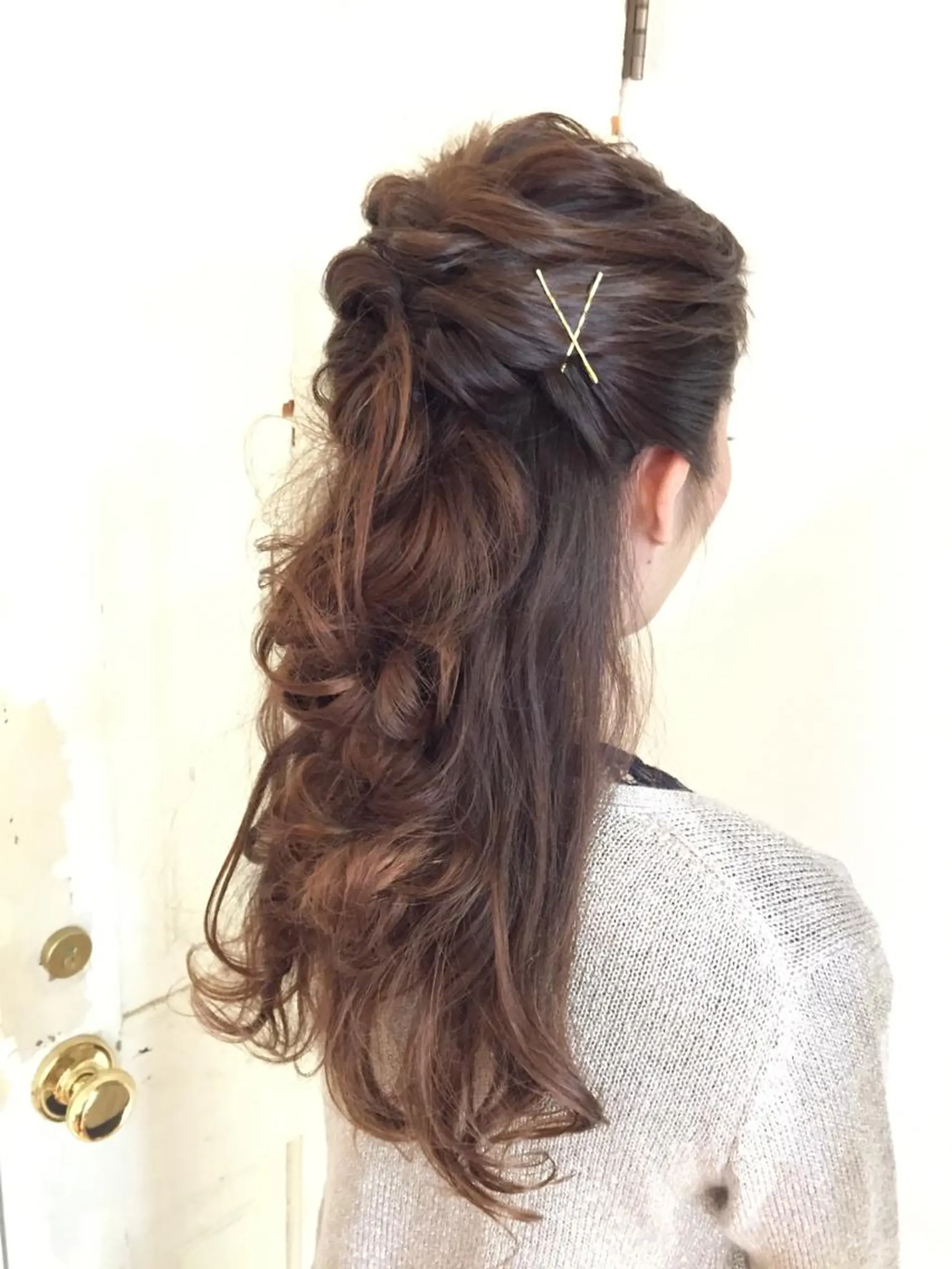 ロング カラー パーマ ヘアアレンジ eyelush color world庄内駅前所属・シールエクステ/豊中 吉田孝司のヘアスタイル