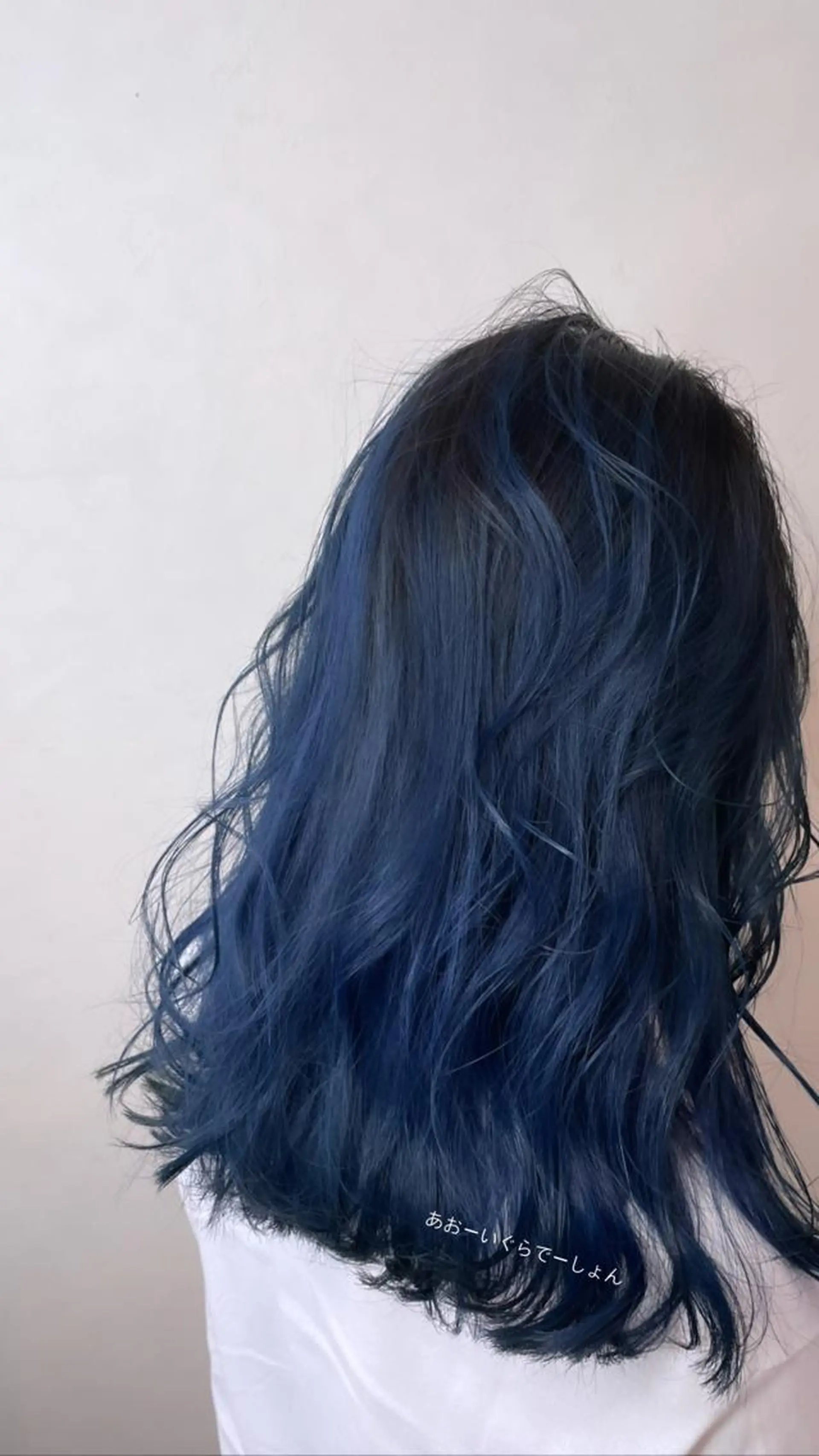 セミロング カラー ブルーカラー グラデーションカラー ALLEN hair 京橋店のヘアスタイル