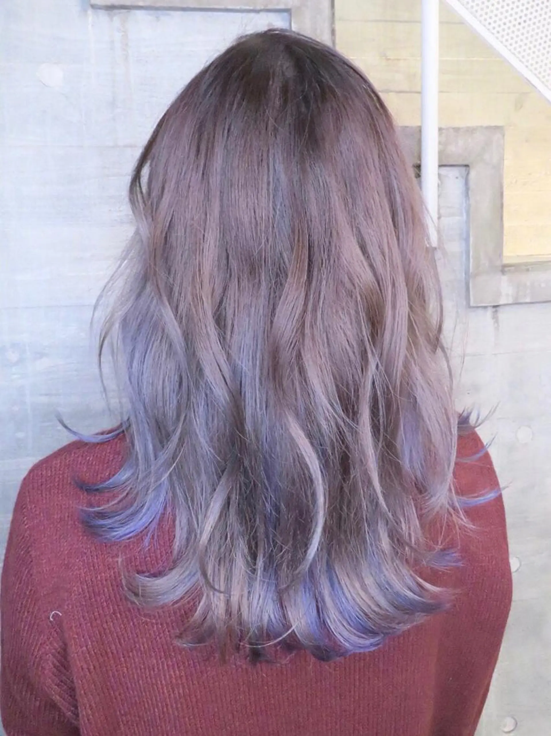 セミロング カラー ヘアアレンジ ブルーカラー ブルーラベンダー ラベンダーカラー メッシュ 白髪ぼかし×デザイン 🕊️🫧ホウジョウのヘアスタイル