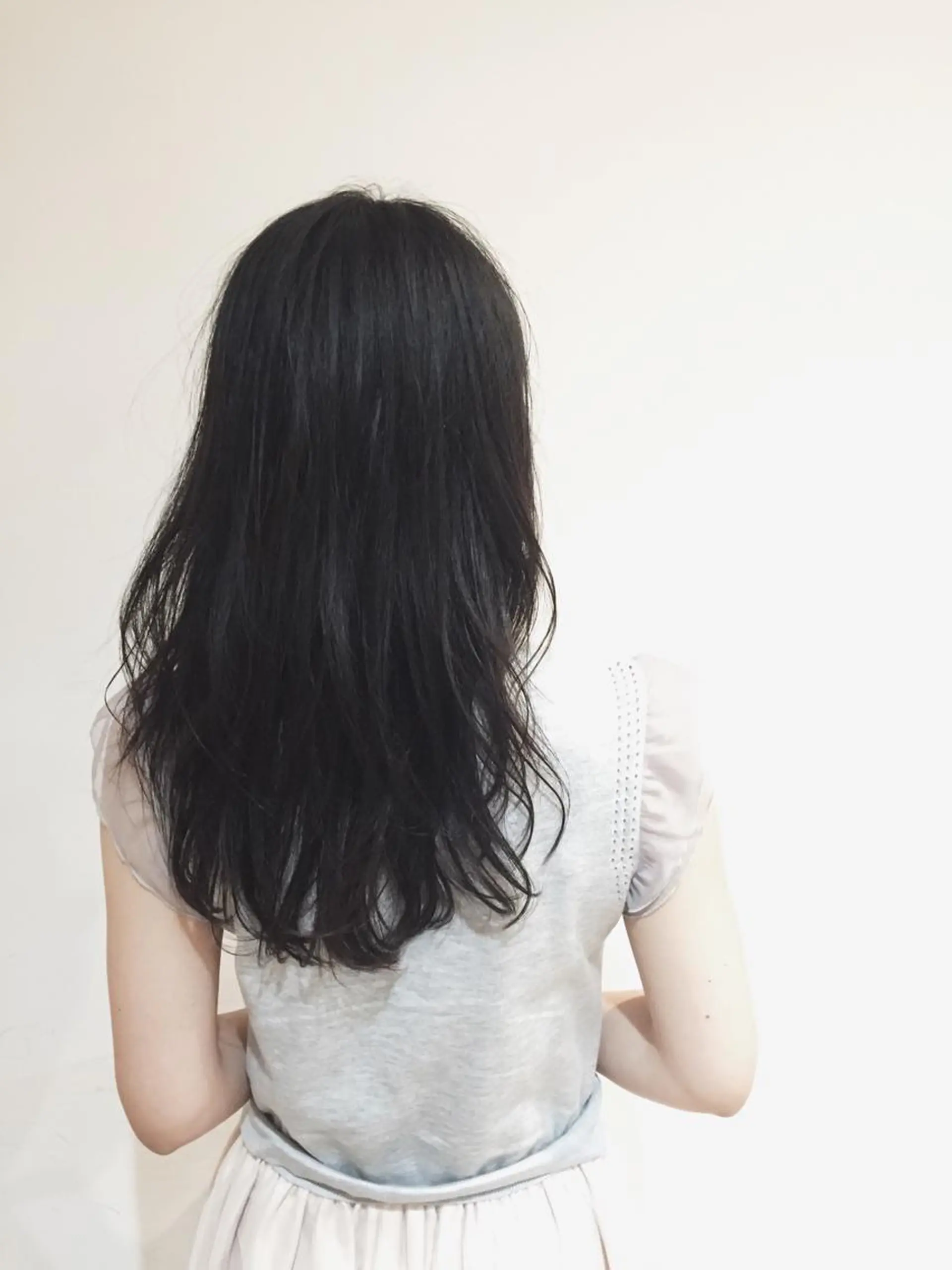 ロング レイヤーカット 佐藤 旭のヘアスタイル