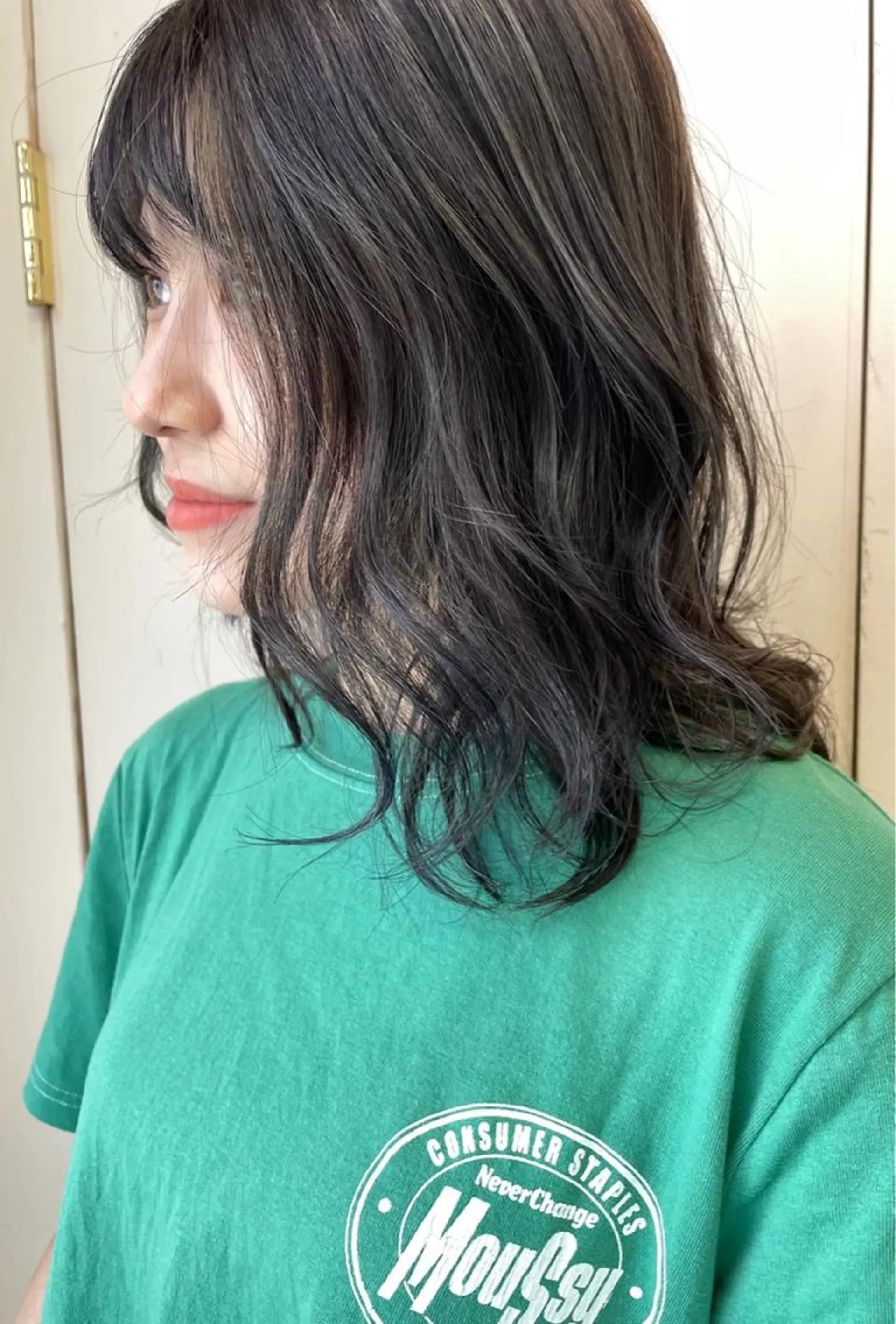 ミディアム レイヤーカット/ 透明感カラーmikuのヘアスタイル