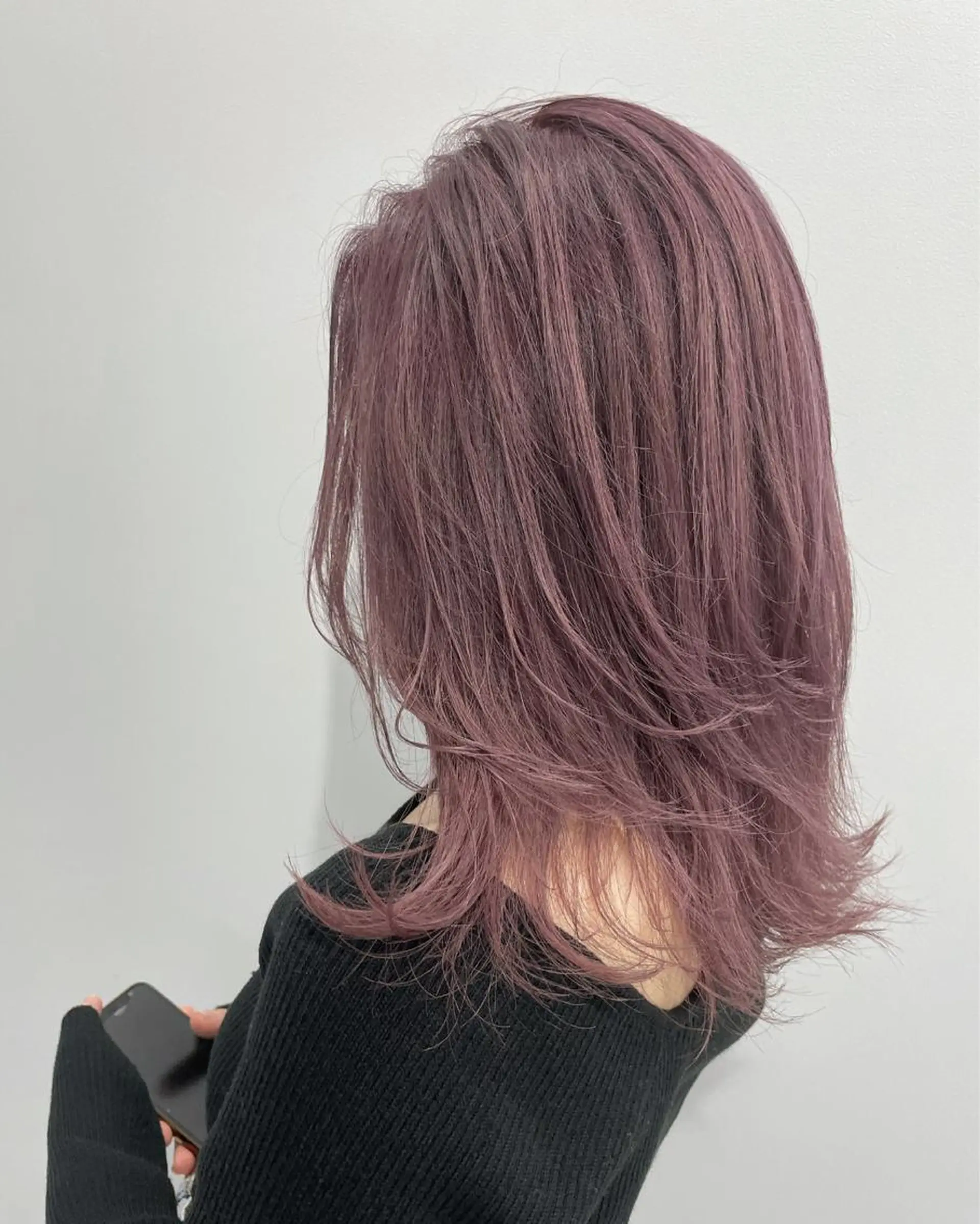 セミロング カラー ピンクカラー バイオレットカラー 宮本 円のヘアスタイル