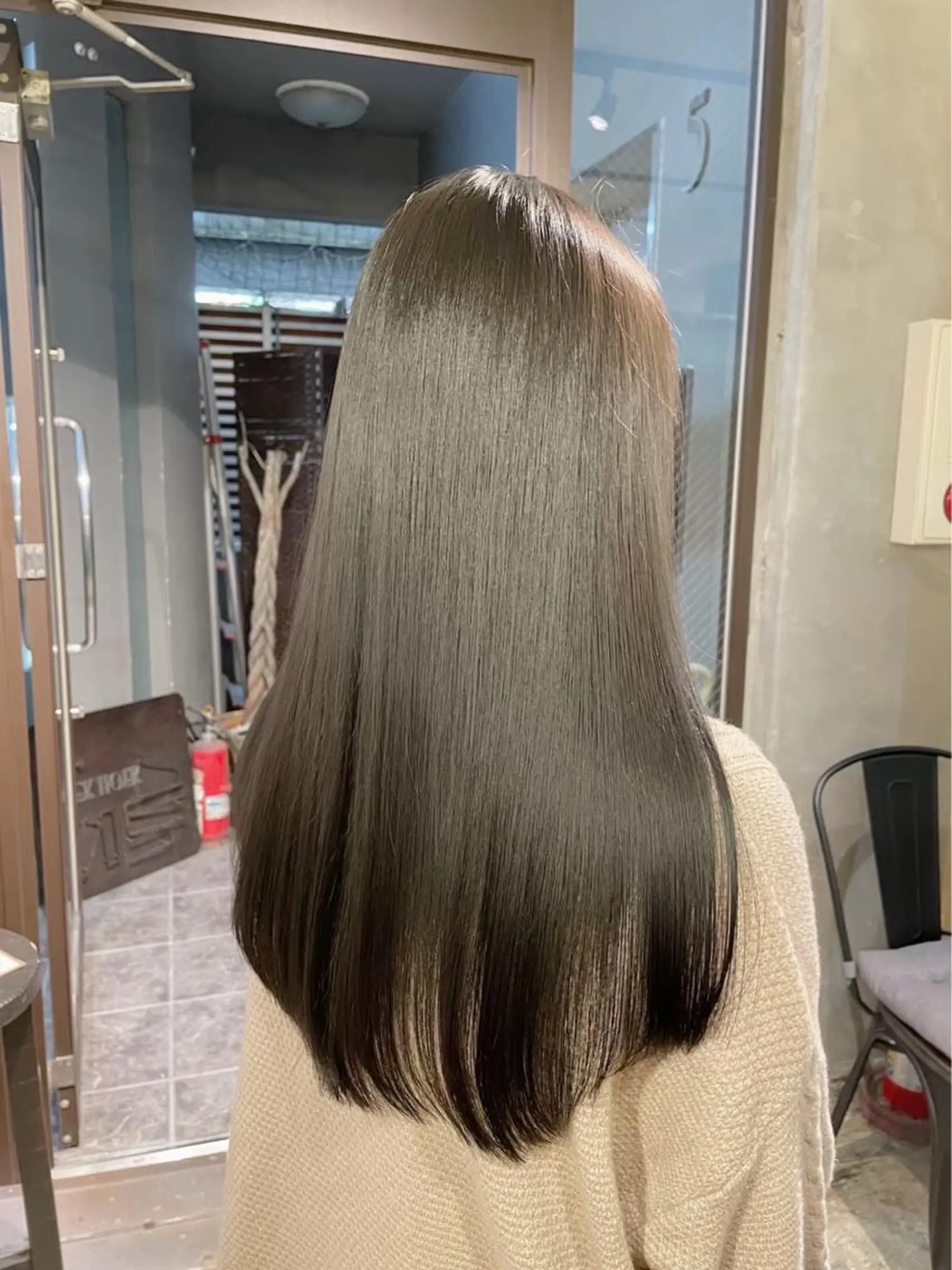 ミディアム ヘアアレンジ 縮毛矯正 むらたねね🌻 艶髪🫧韓国ヘアのヘアスタイル