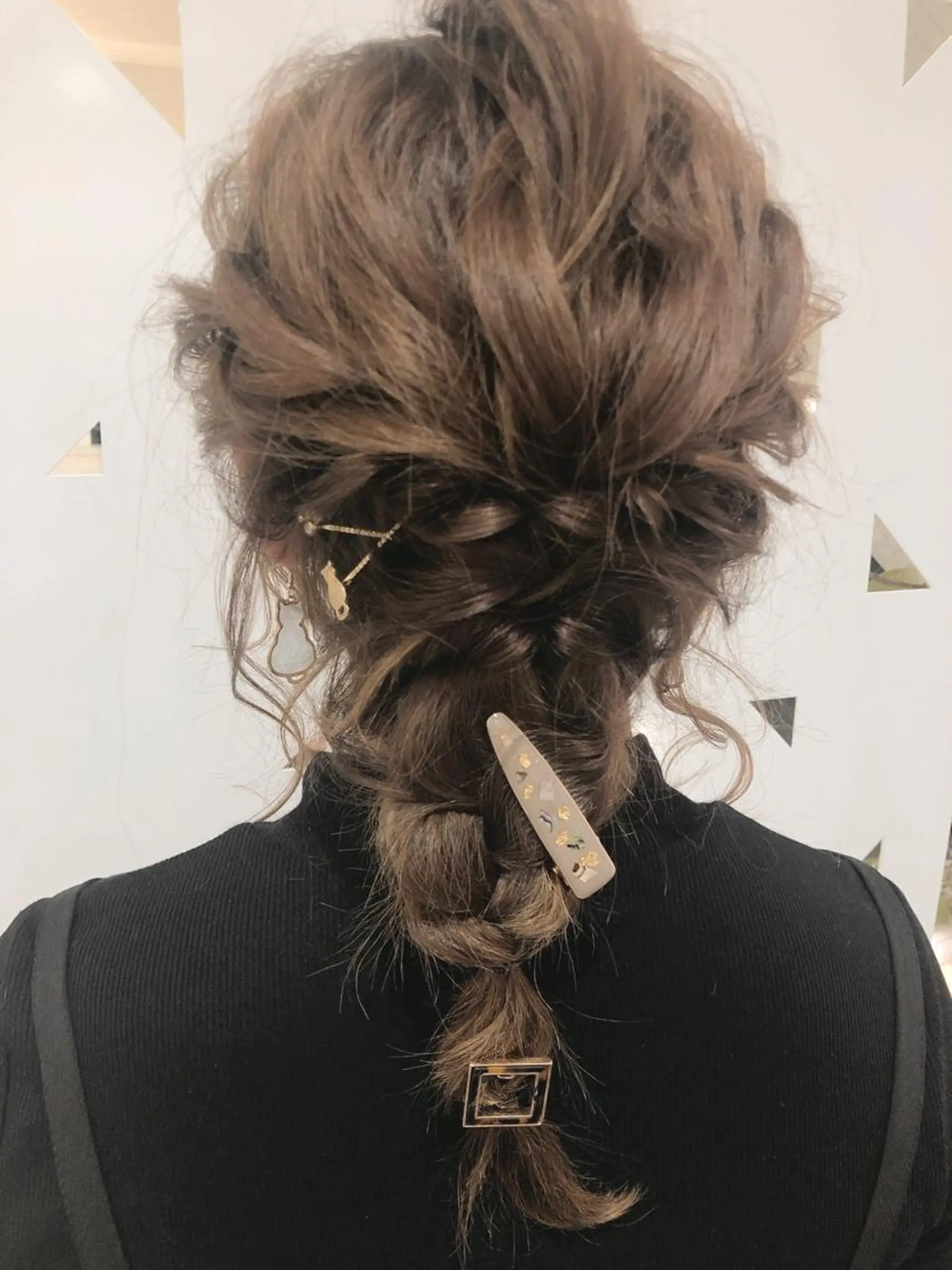 セミロング カラー ヘアアレンジ 髪質改善✨️透明感カ ラー✧*。山下さいみのヘアスタイル