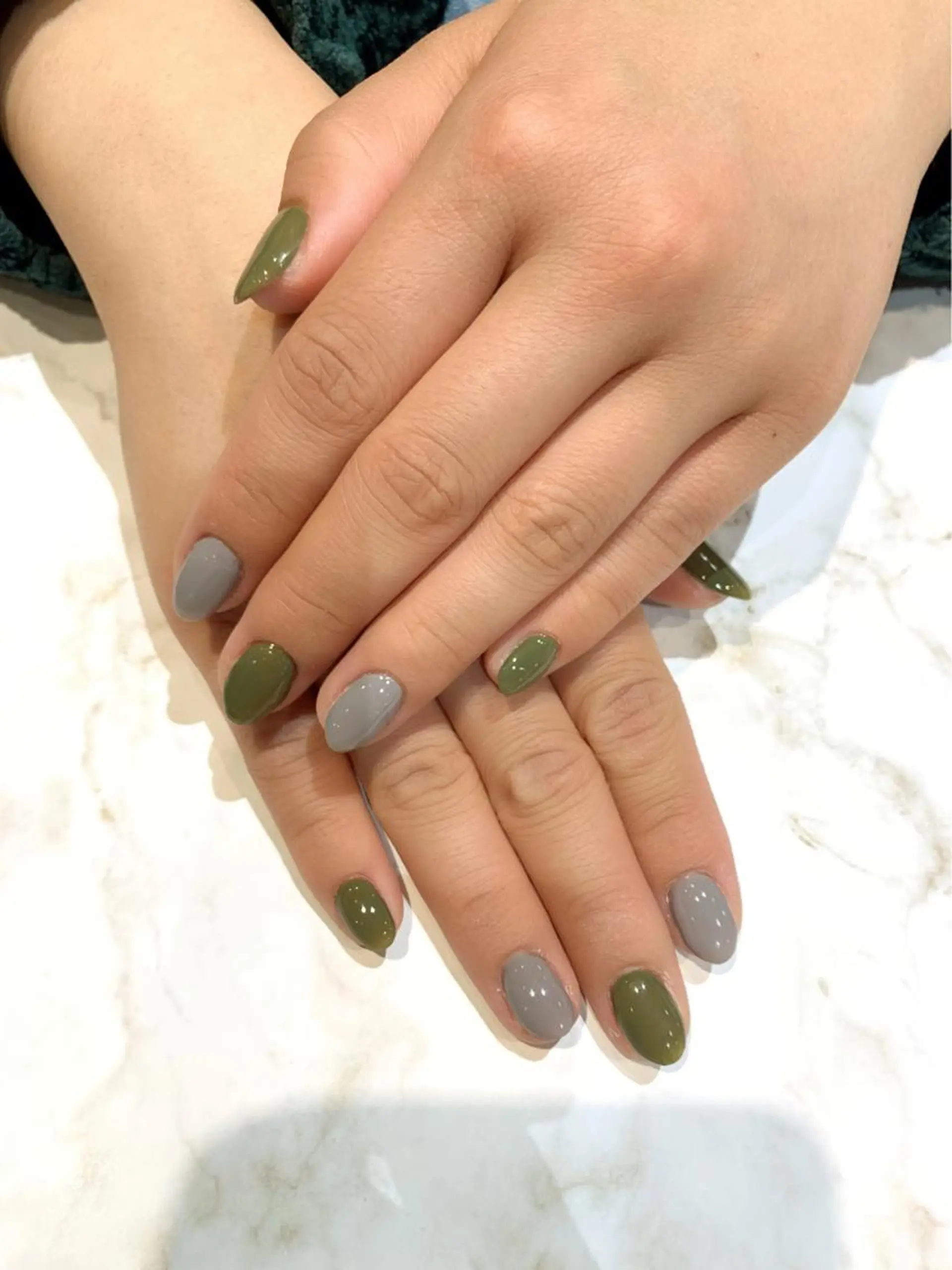 ネイル ブルー グリーン ワンカラーネイル 赤木 理紗のマツエク・マツパデザイン