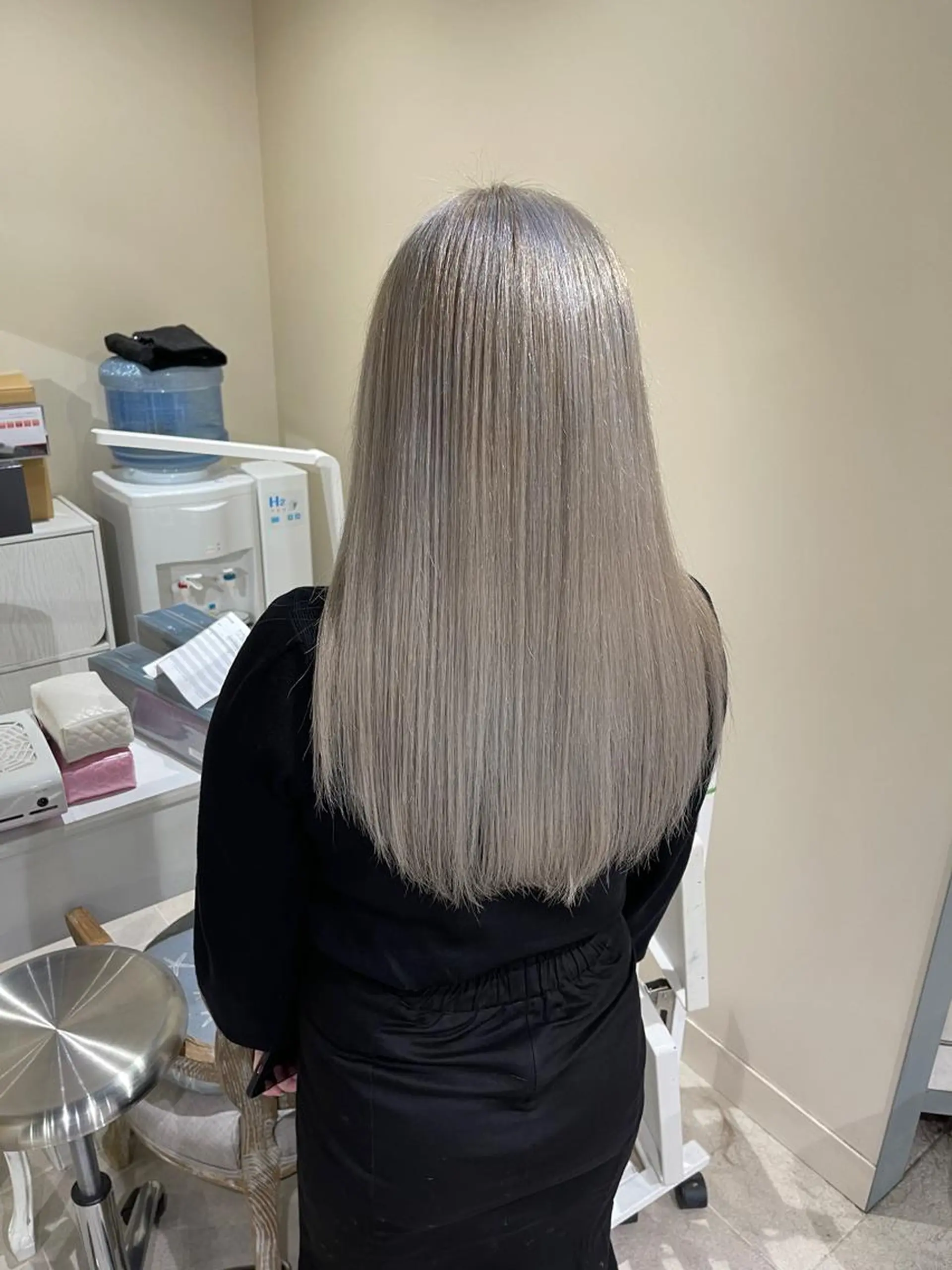 ロング カラー シールエクステ ブリーチ ケアブリーチ デザインカラー ハイトーンカラー ヘアカラー 渋谷🤍ハイトーン、 エクステ🤍アミルのヘアスタイル