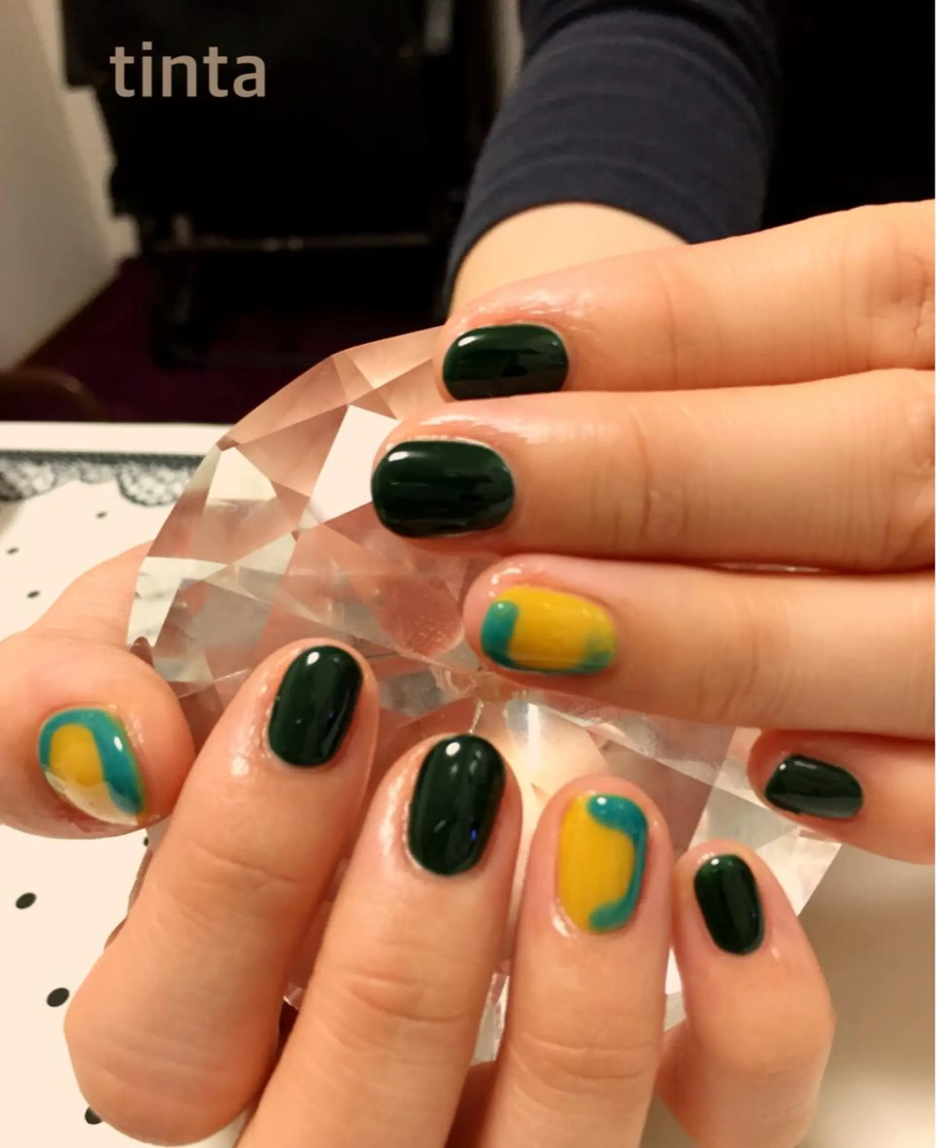 ネイル グリーン 黄色 馬場 典子のネイルデザイン