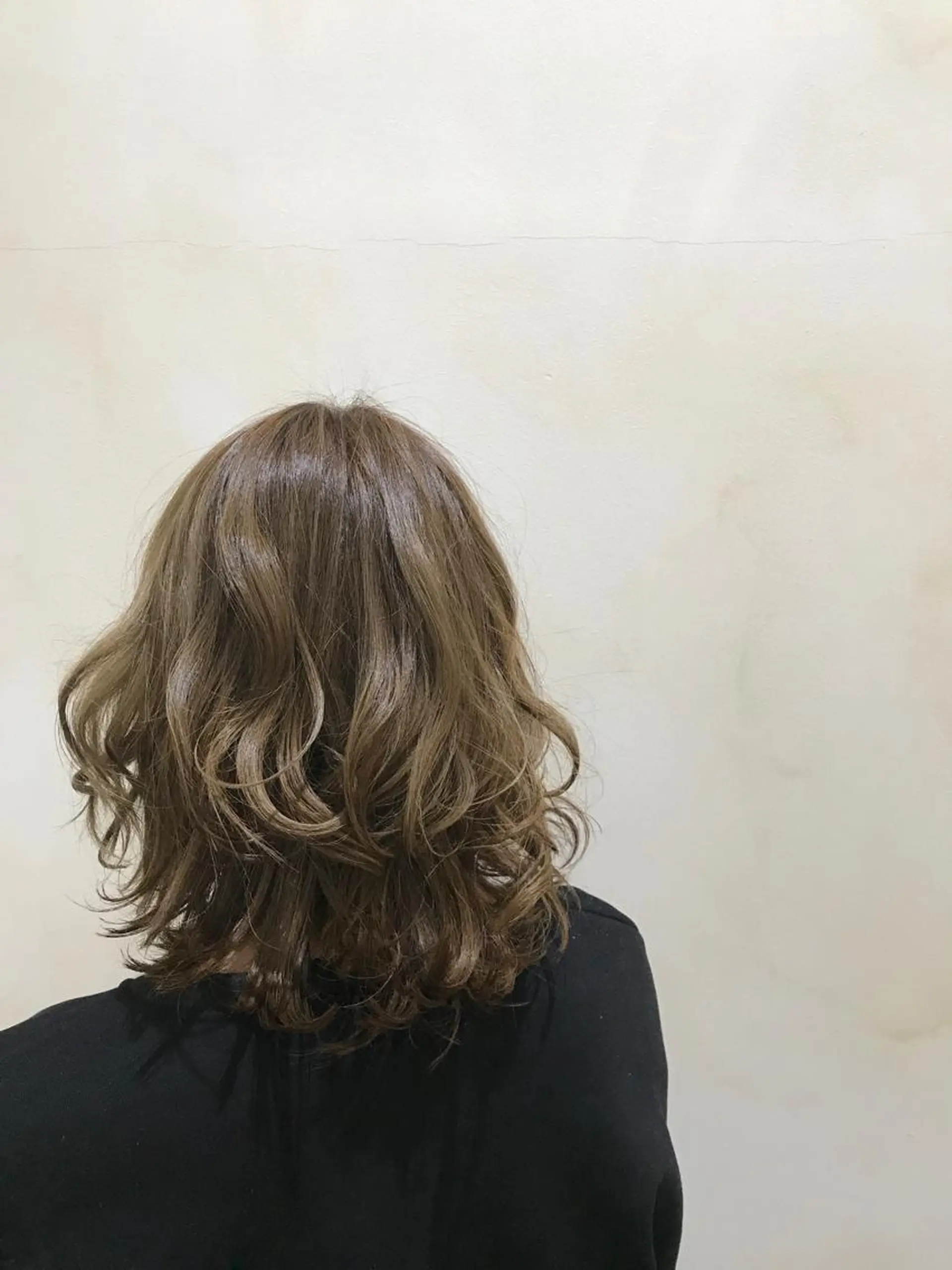 ミディアム 吉河 克則のヘアスタイル