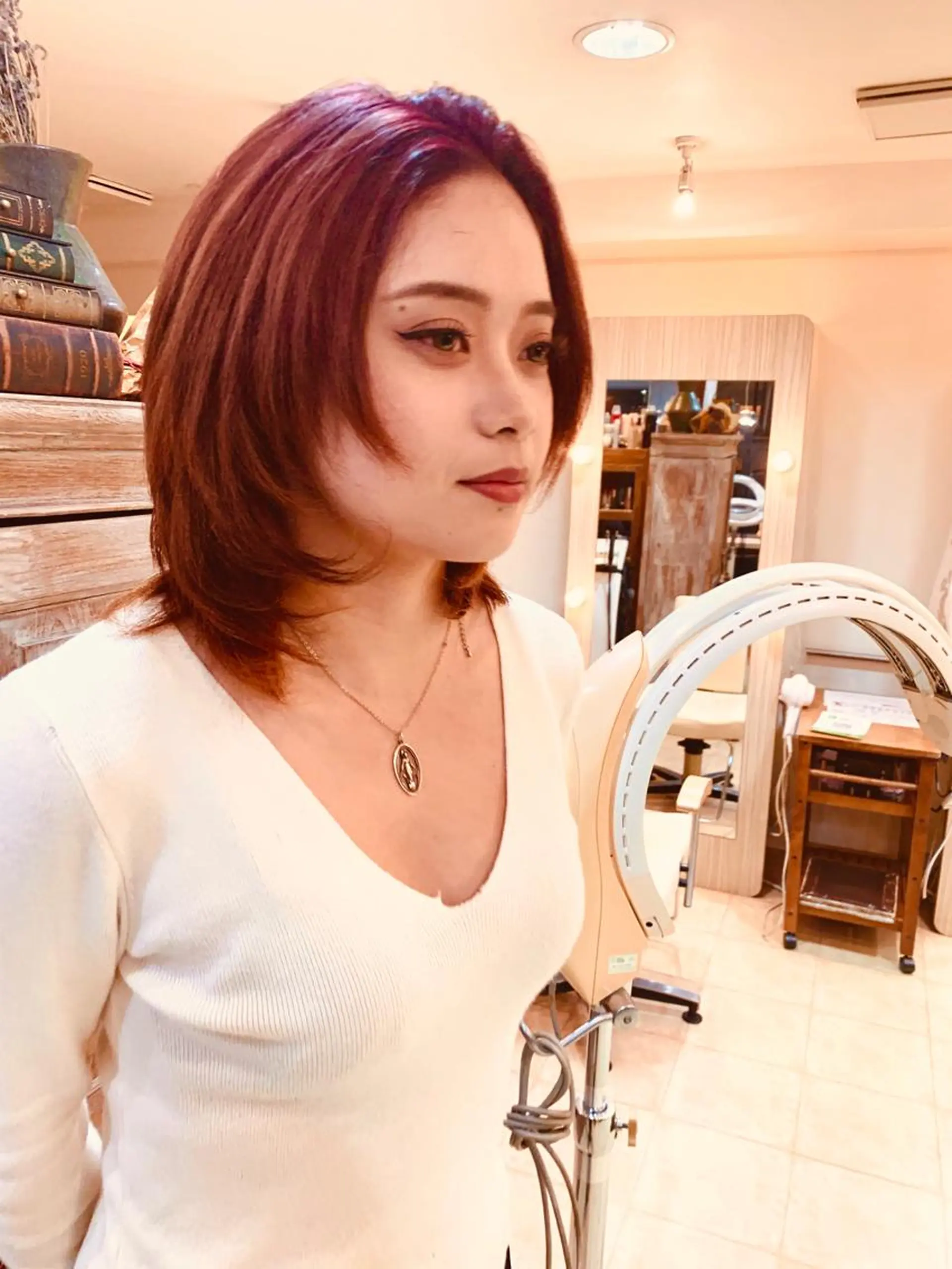 ミディアム カラー nishimura makotoのヘアスタイル