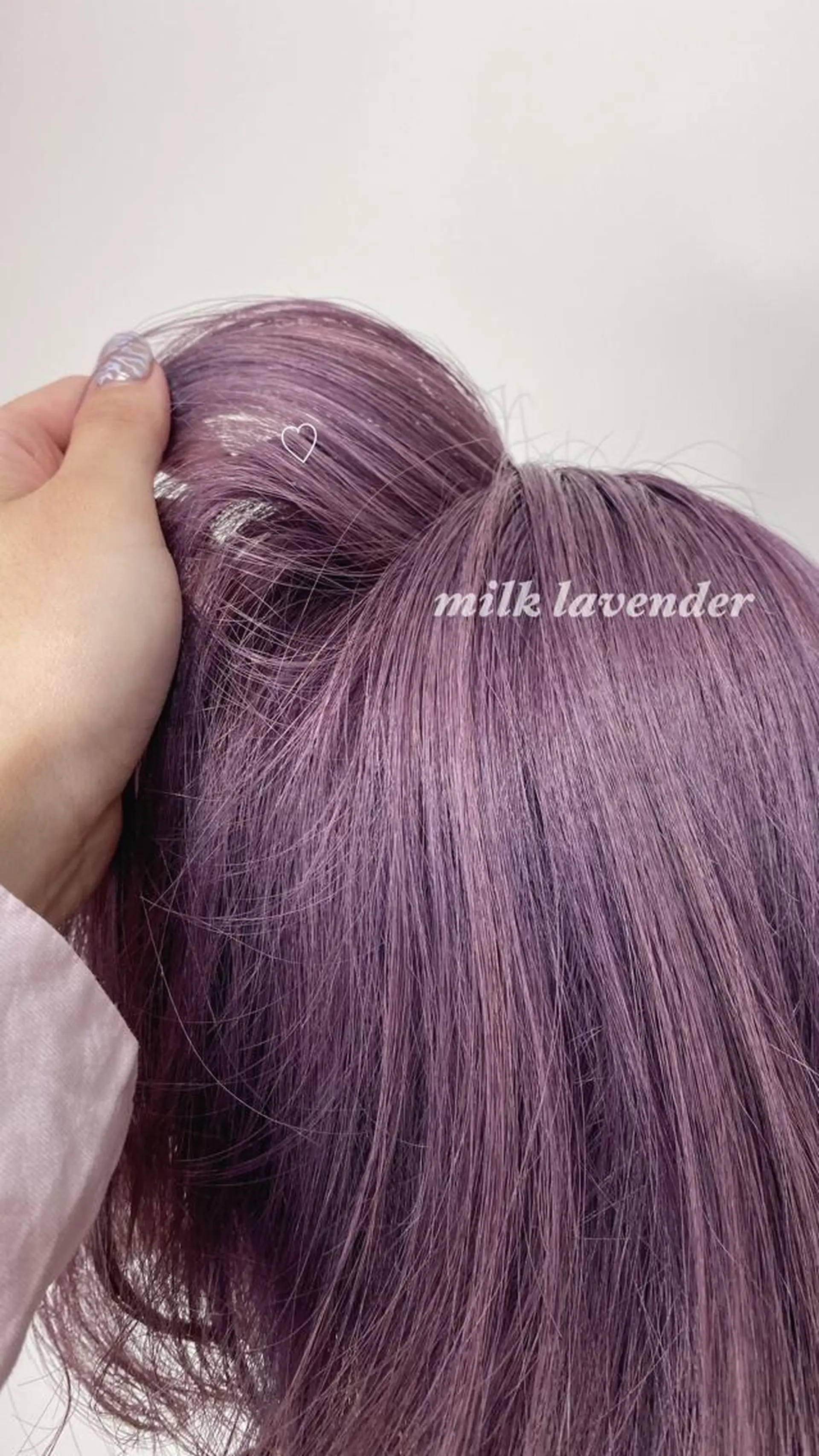 ショート カラー ヘアアレンジ カット ヘアカラー トリートメント ハイトーンカラー 🩷NANAのヘアスタイル