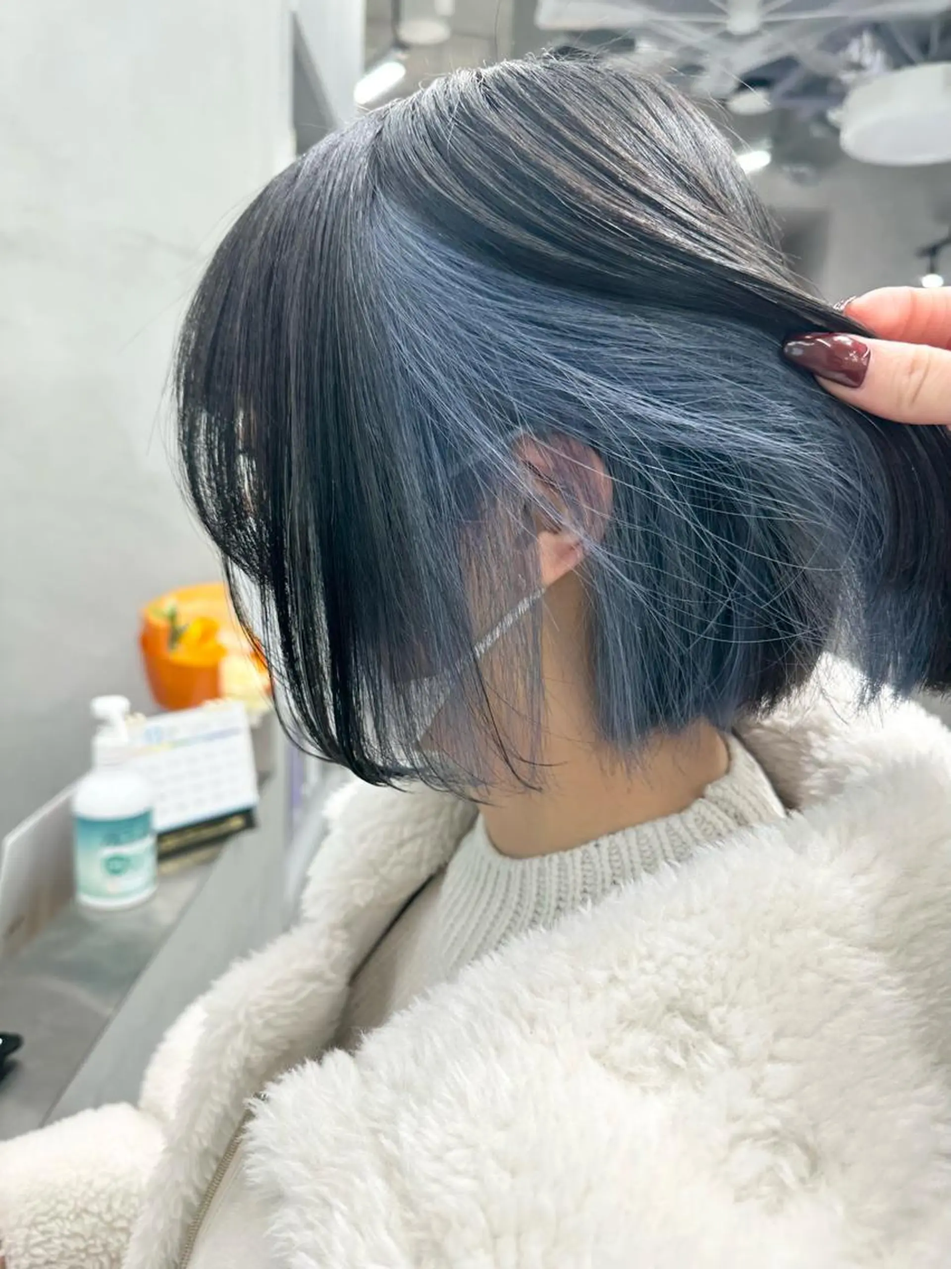 カラー ブルーカラー 中村 彩夏のヘアスタイル