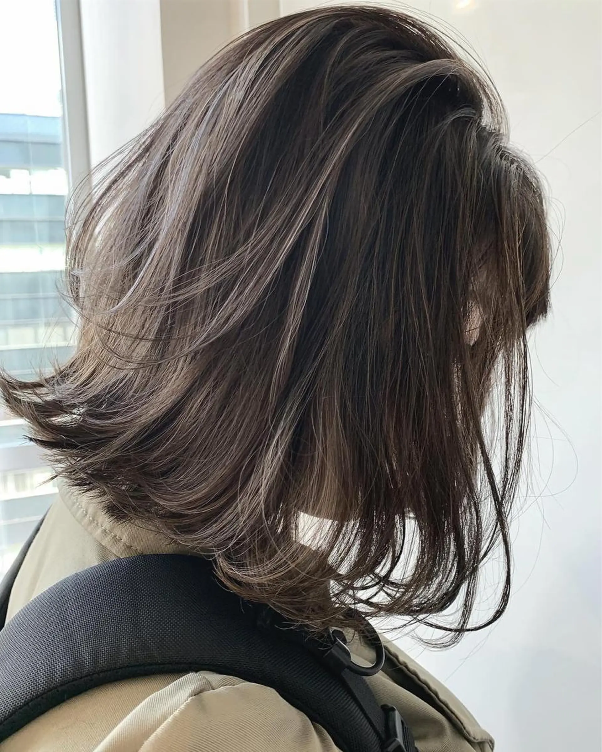 ショート カラー ヘアアレンジ ベージュカラー グラデーションカラー ハイライトカラー くせ毛 外国人風カラー 阿部 圭悟のヘアスタイル