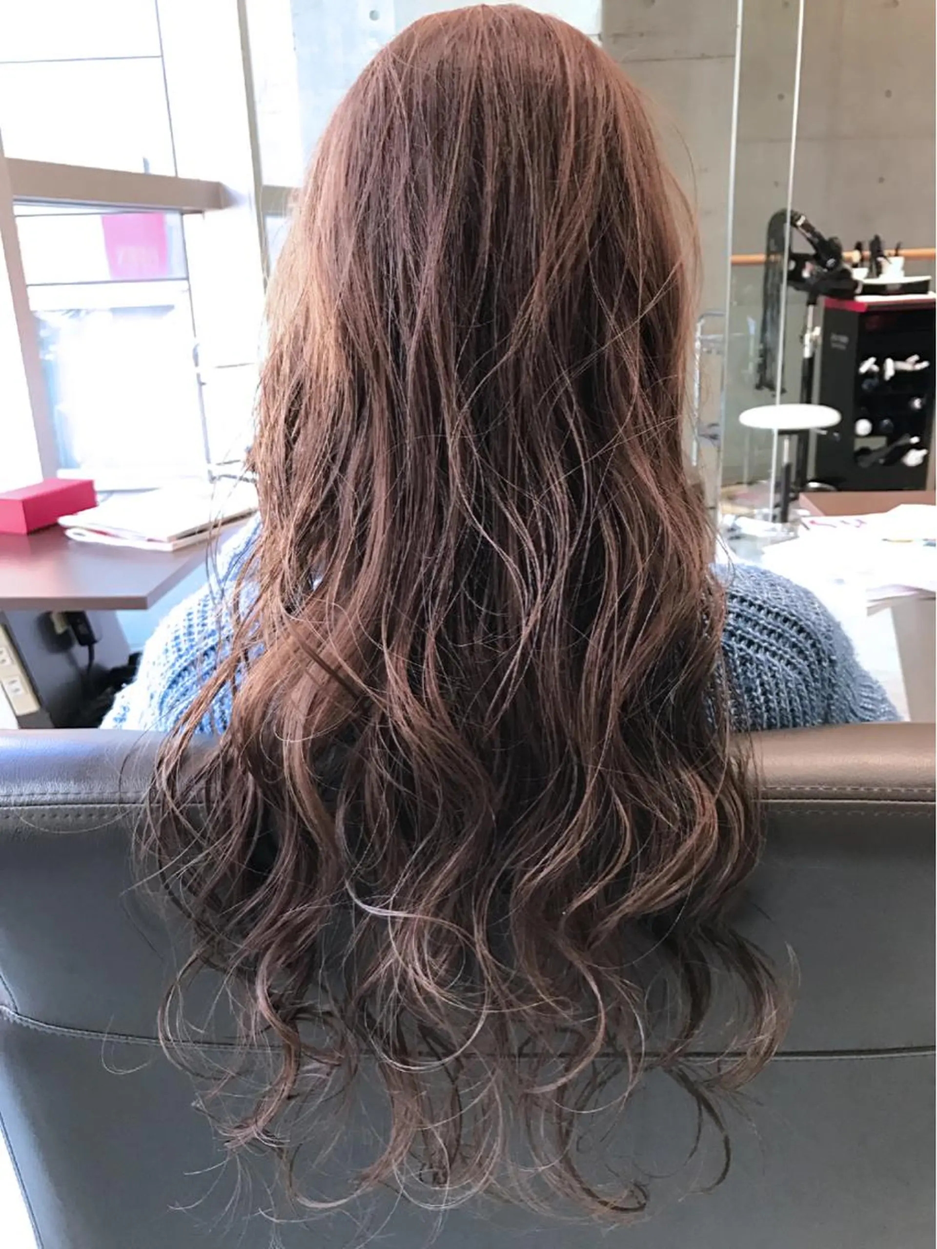 ロング カラー グラデーションカラー ラベンダーカラー ロング 大栗 佑也  髪質改善のヘアスタイル