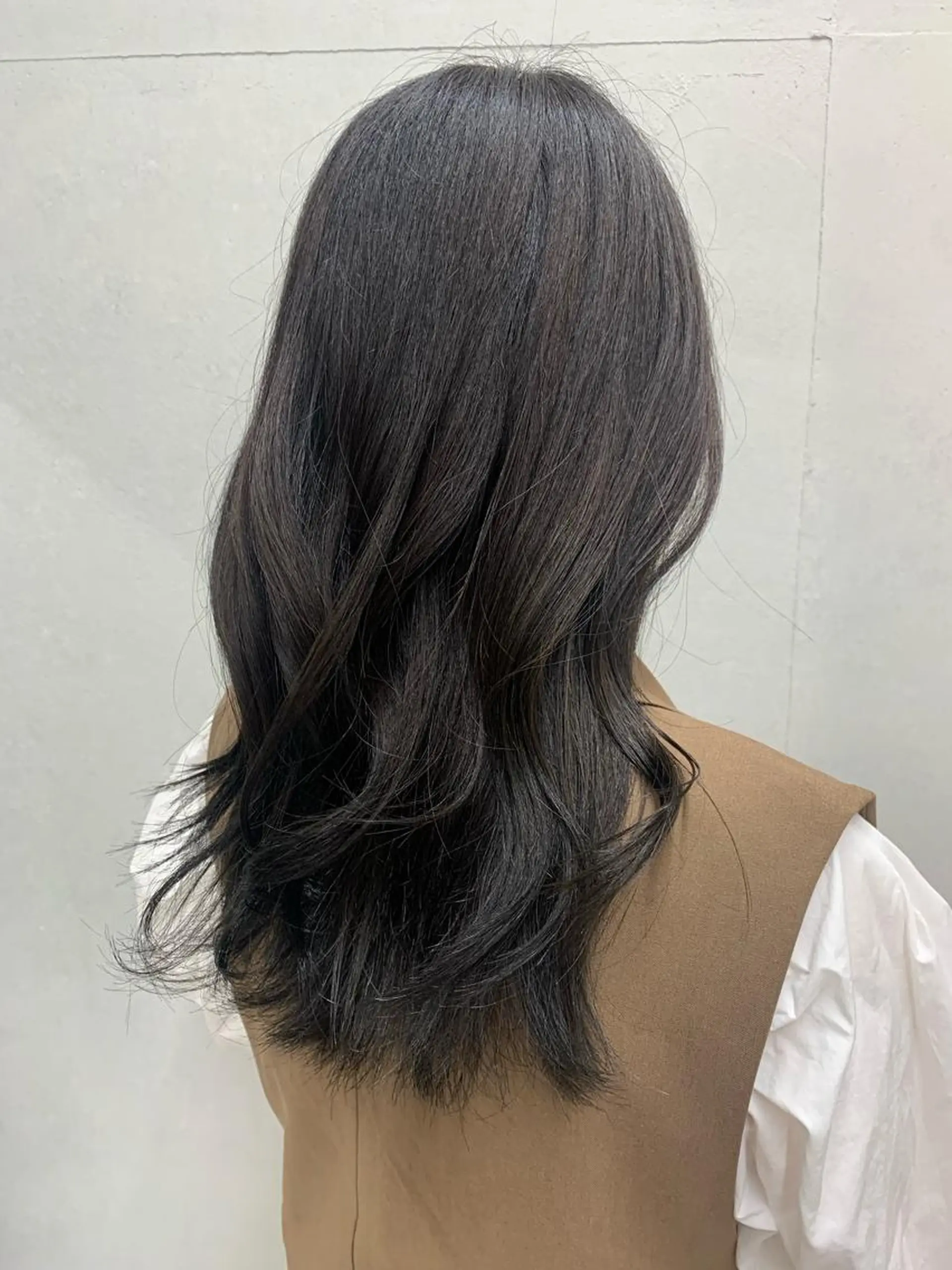 ロング カラー io NANAのヘアスタイル