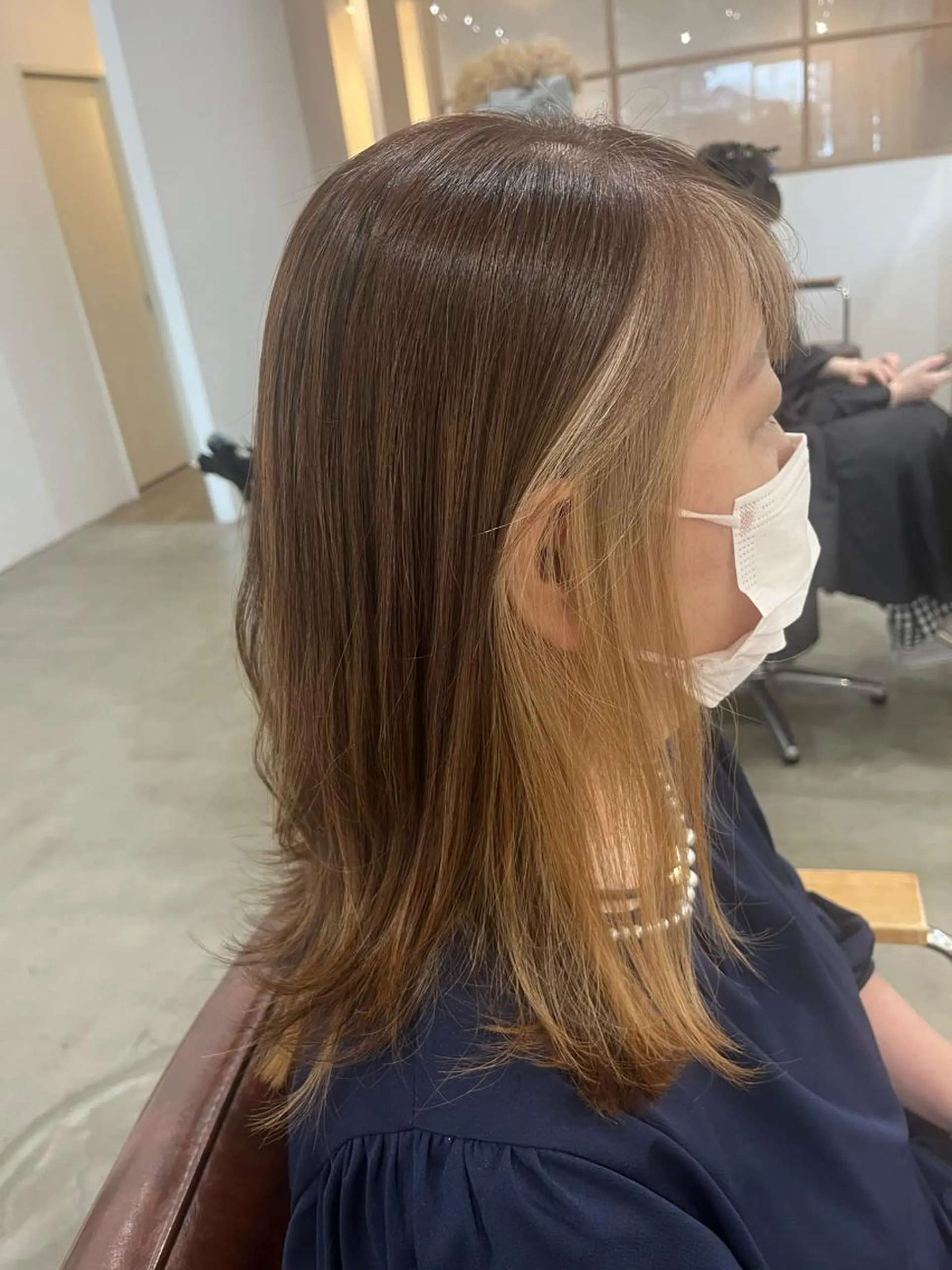 ロング カラー ミストバング カット ヘアカラー トリートメント 三島 有佳里のヘアスタイル