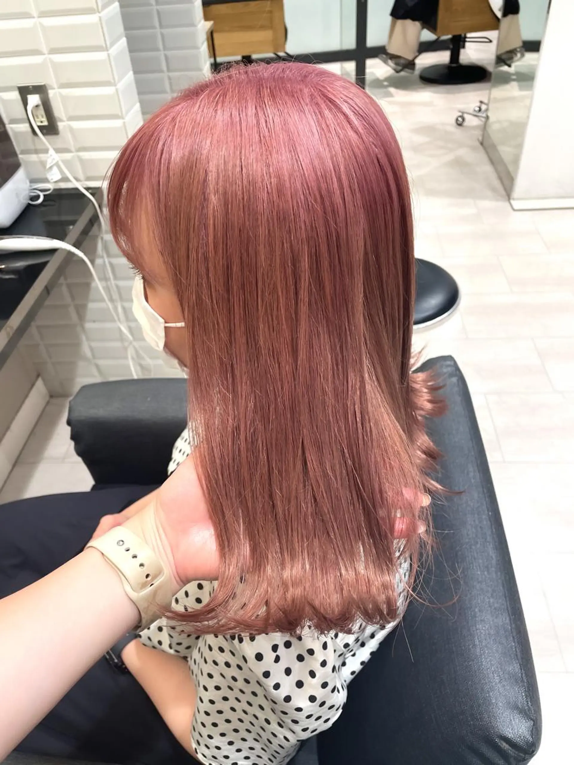 セミロング コトネ🫧 韓国風レイヤーカットのヘアスタイル