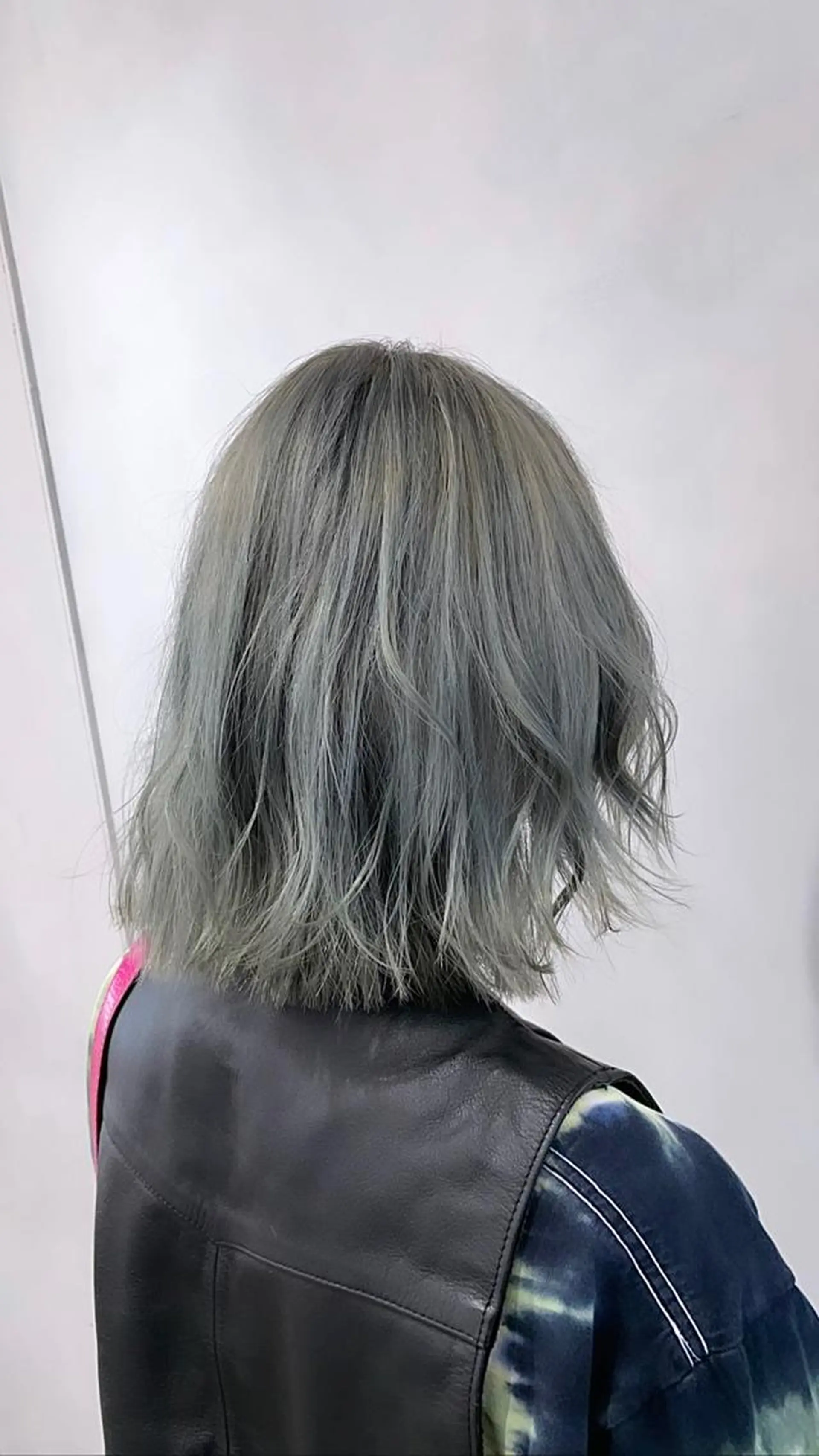 ショート カラー メンズ アッシュ グレージュ オリーブアッシュ ボブ ヘアカラー トリートメント 🔷ダブルカラーハイ トーン🔷櫻井走のヘアスタイル