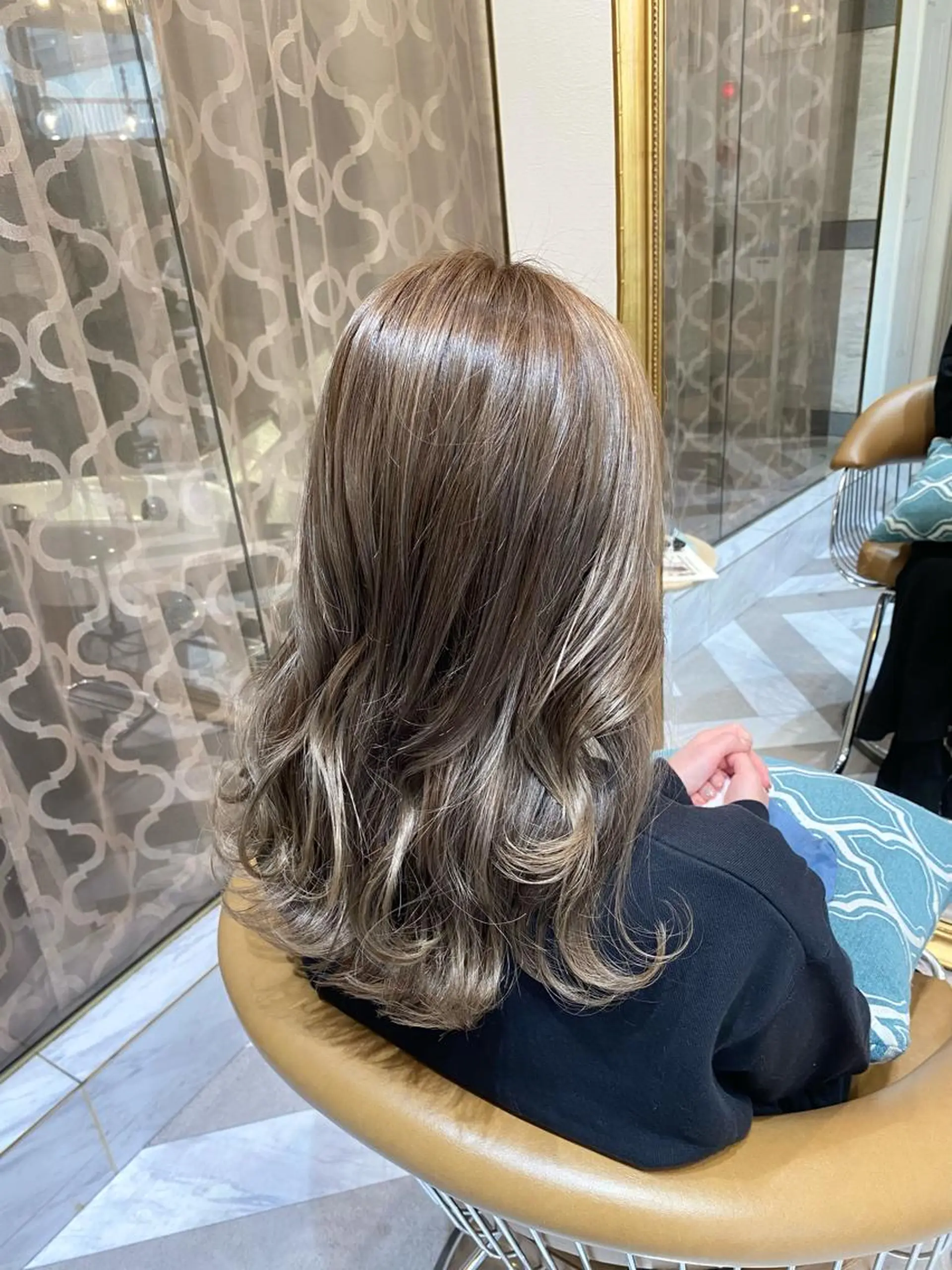 ミディアム カット 縮毛矯正 トリートメント ‎🤍髪質改善‎🤍 レイヤーカット‎🤍のヘアスタイル