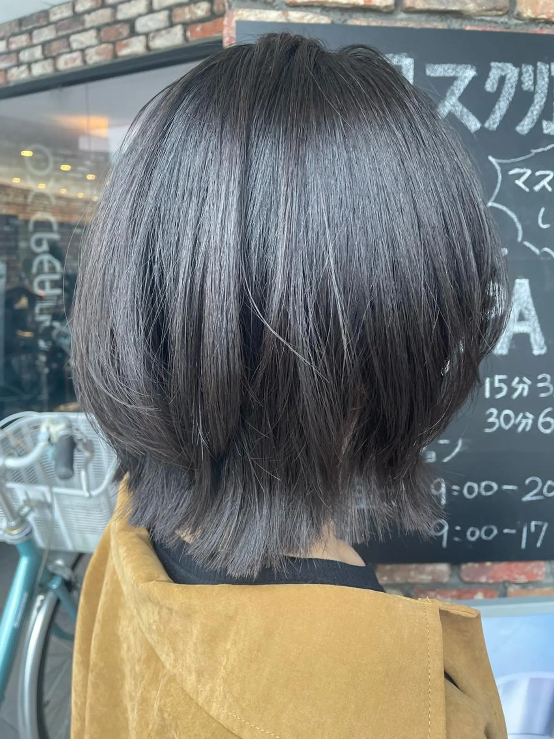 ショート 切りっぱなしボブ ボブ ショート 顔周りレイヤー/マオのヘアスタイル